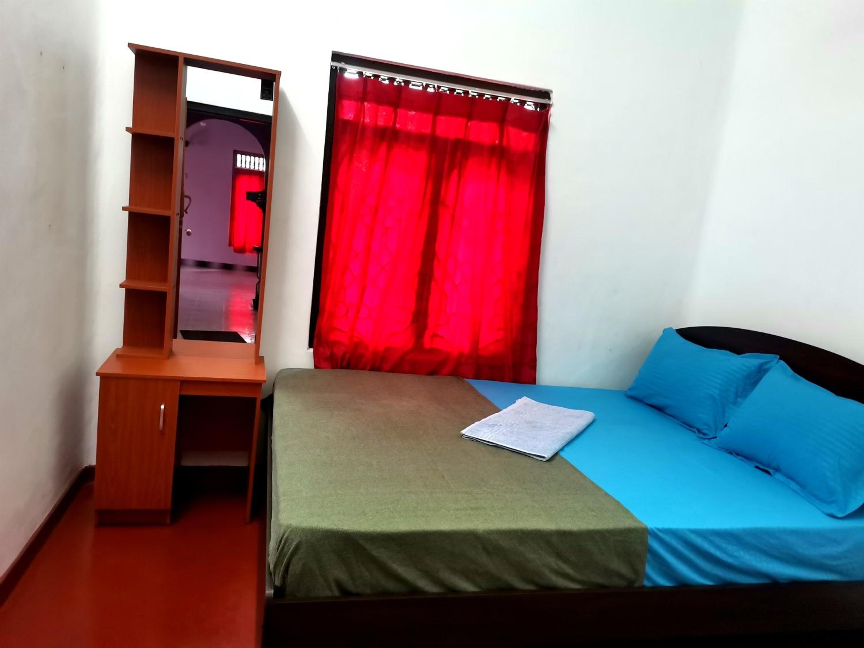 Double Room with Shared Bathroom photo 1