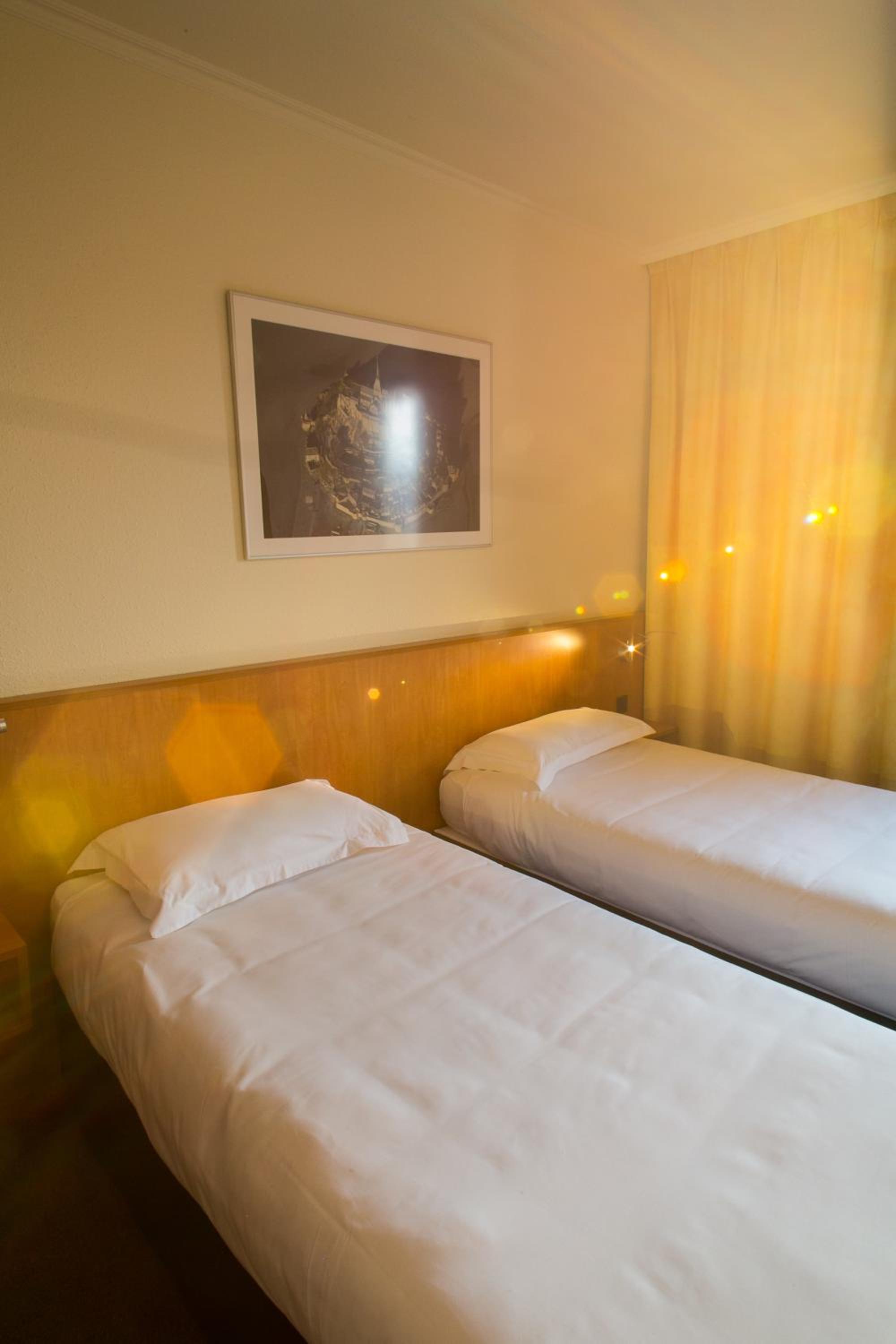 Triple Room (3 single Beds) - Photo 6