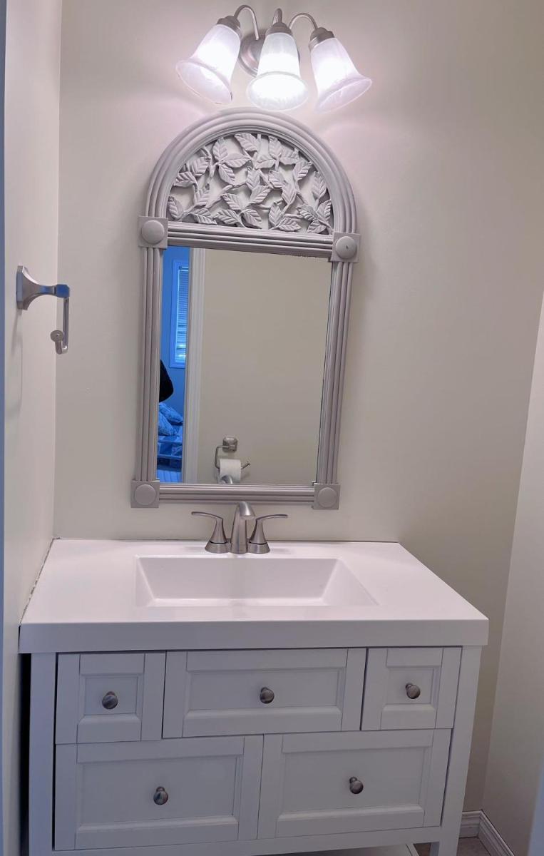 Double Room with Shared Bathroom - Photo 3