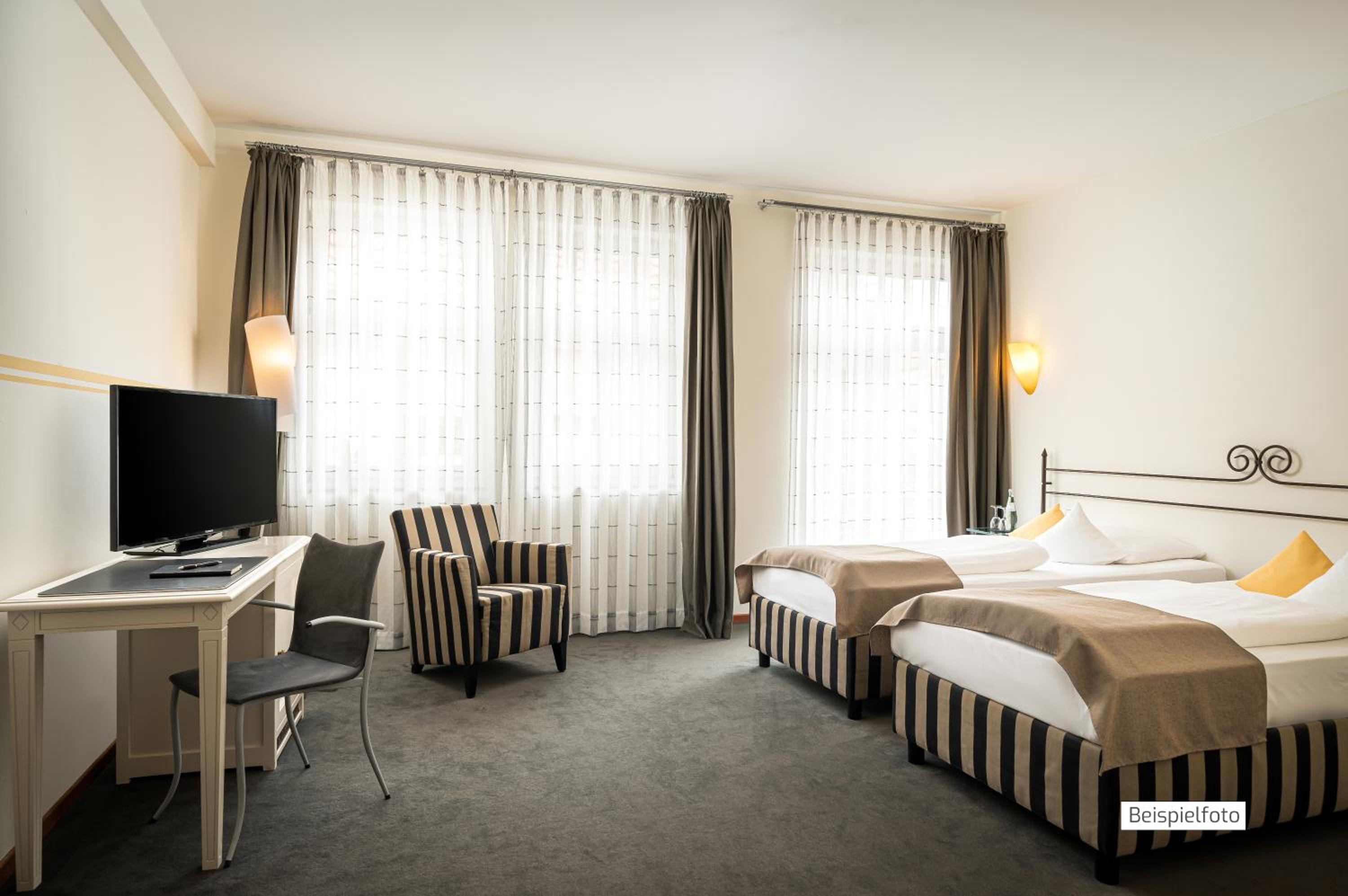 Classic Double Room - Photo 7