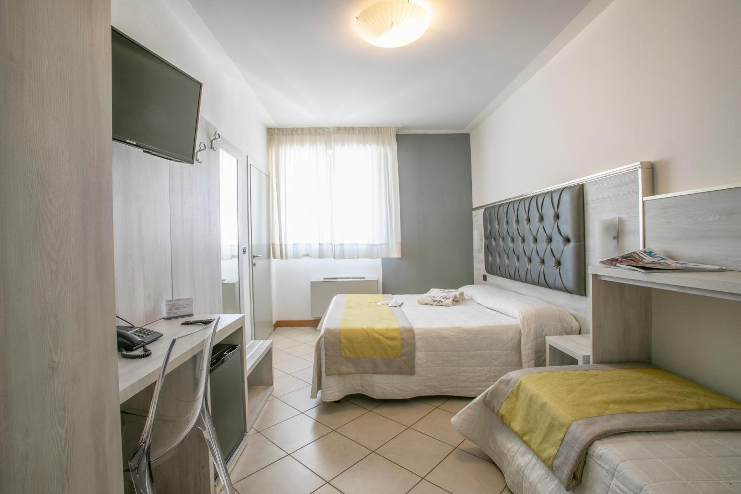 Triple Room photo 3