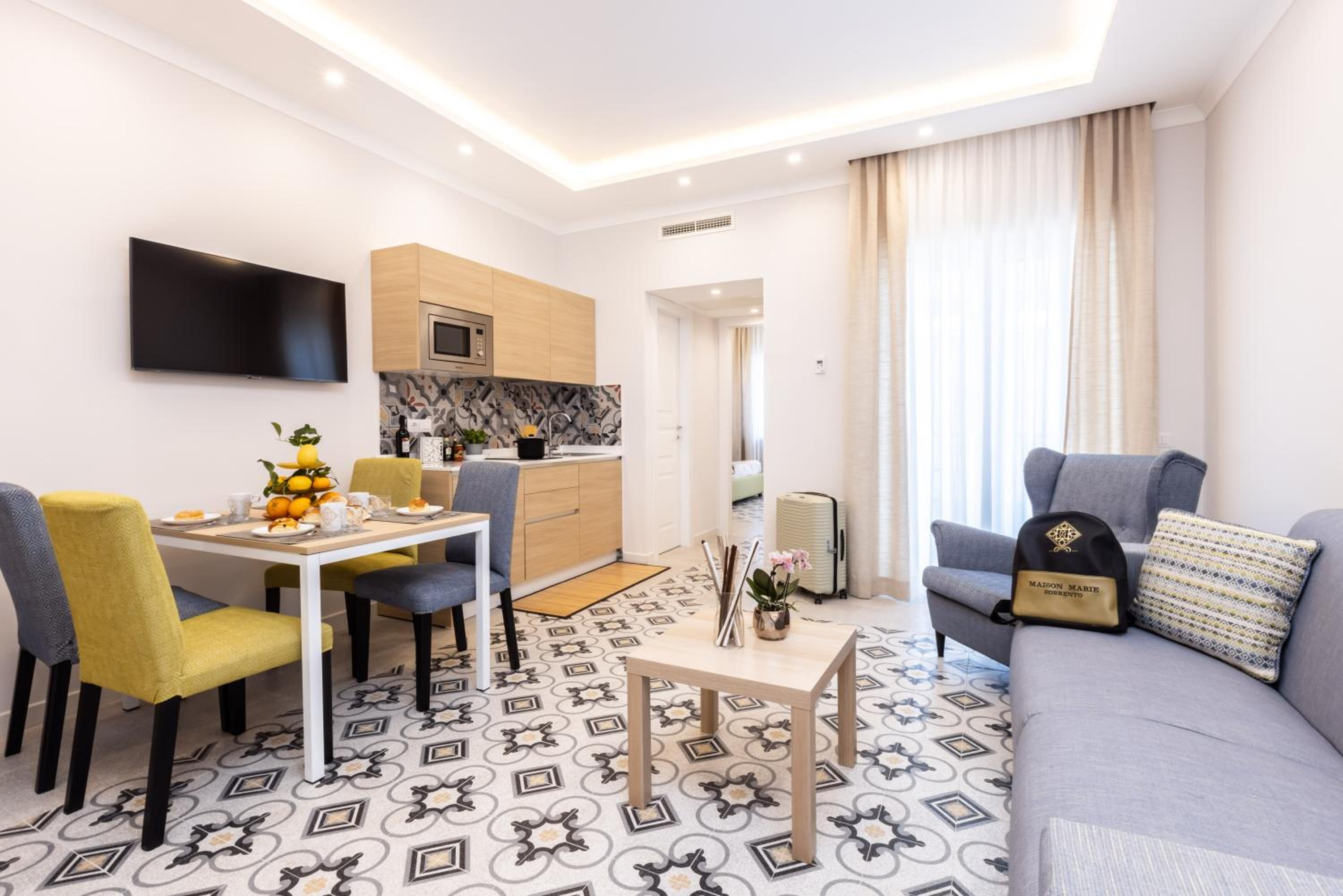 One-Bedroom Apartment