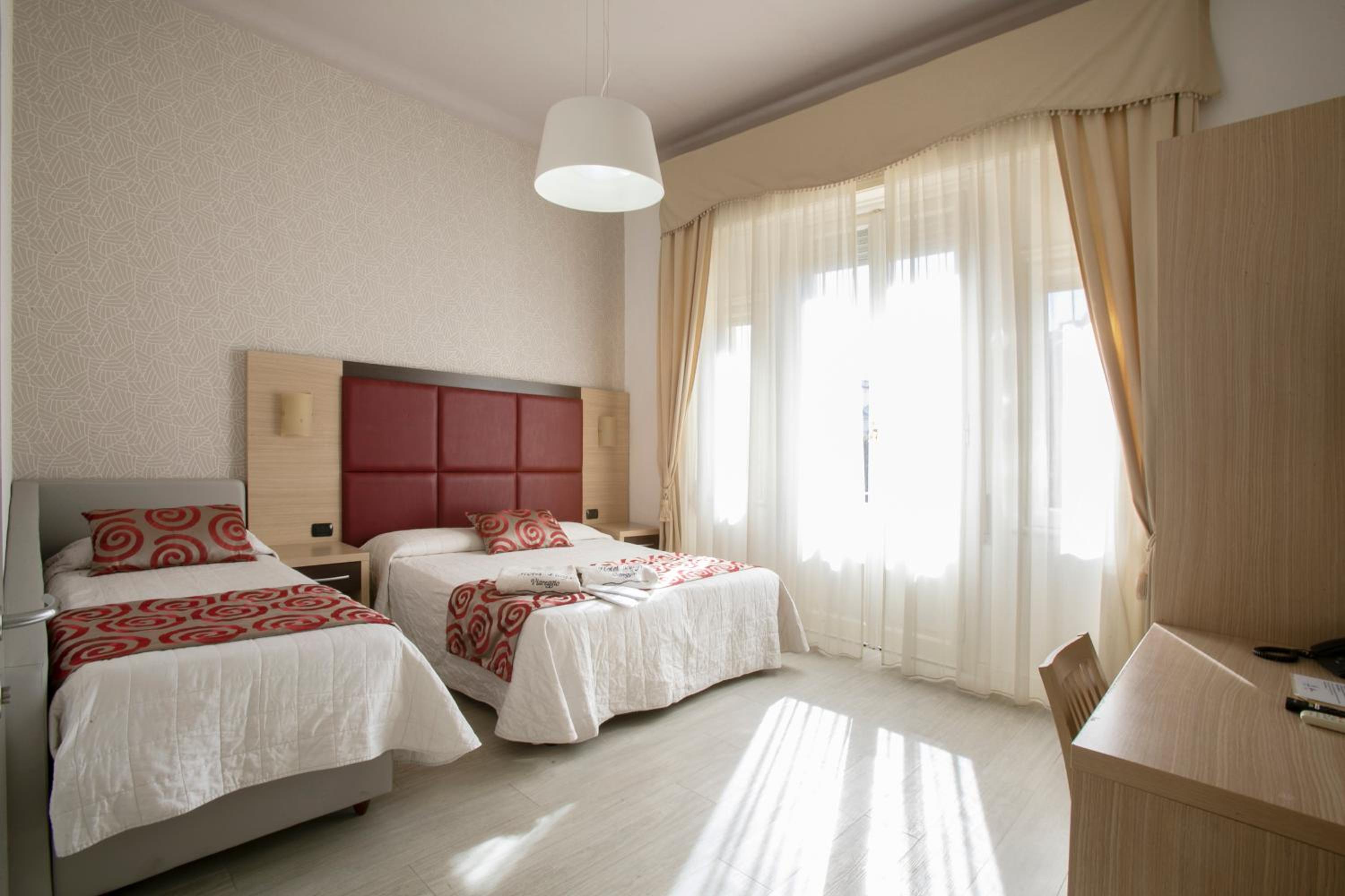 Triple Room with Balcony and Sea View