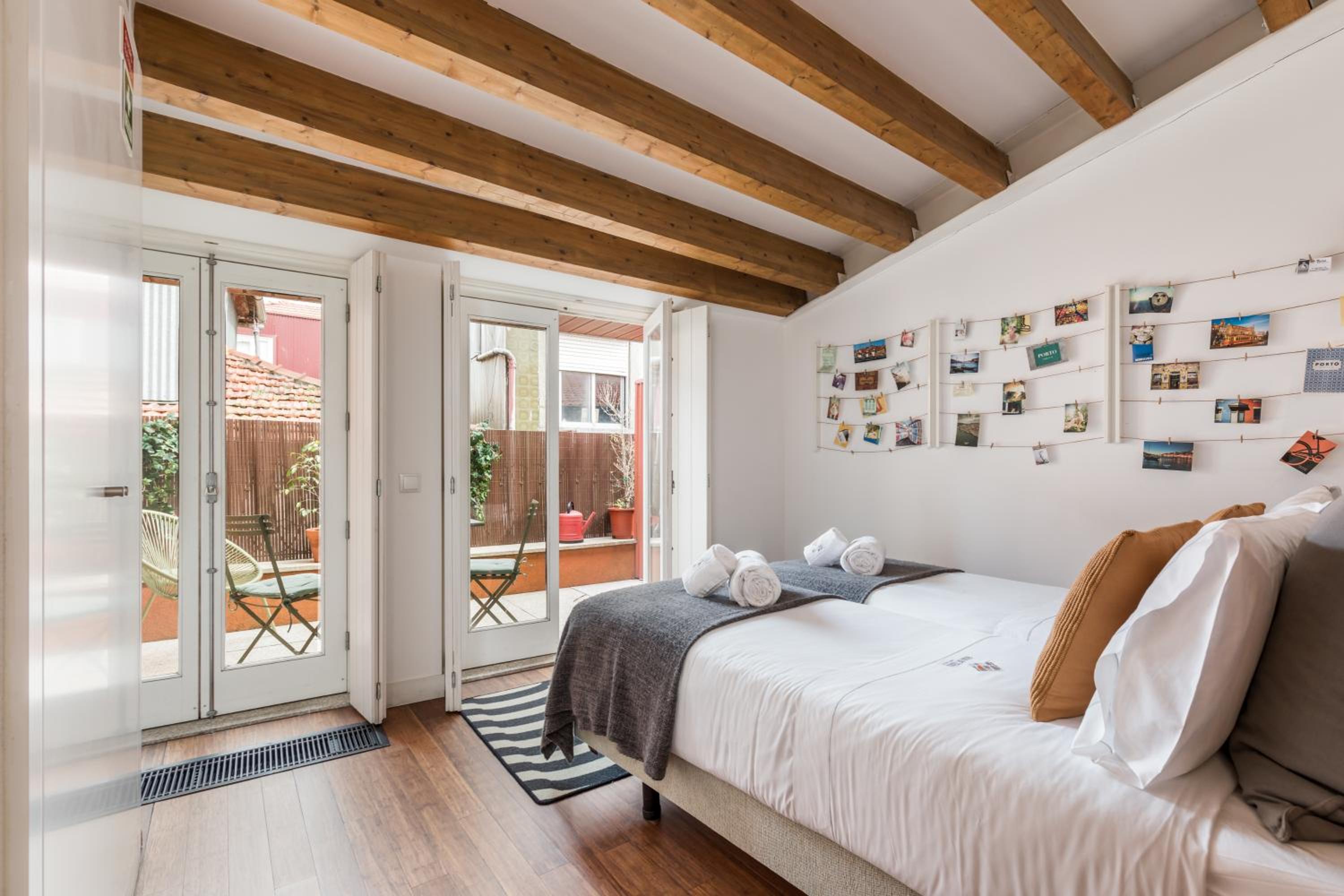 Duplex Apartment with Terrace with No View - Photo 9