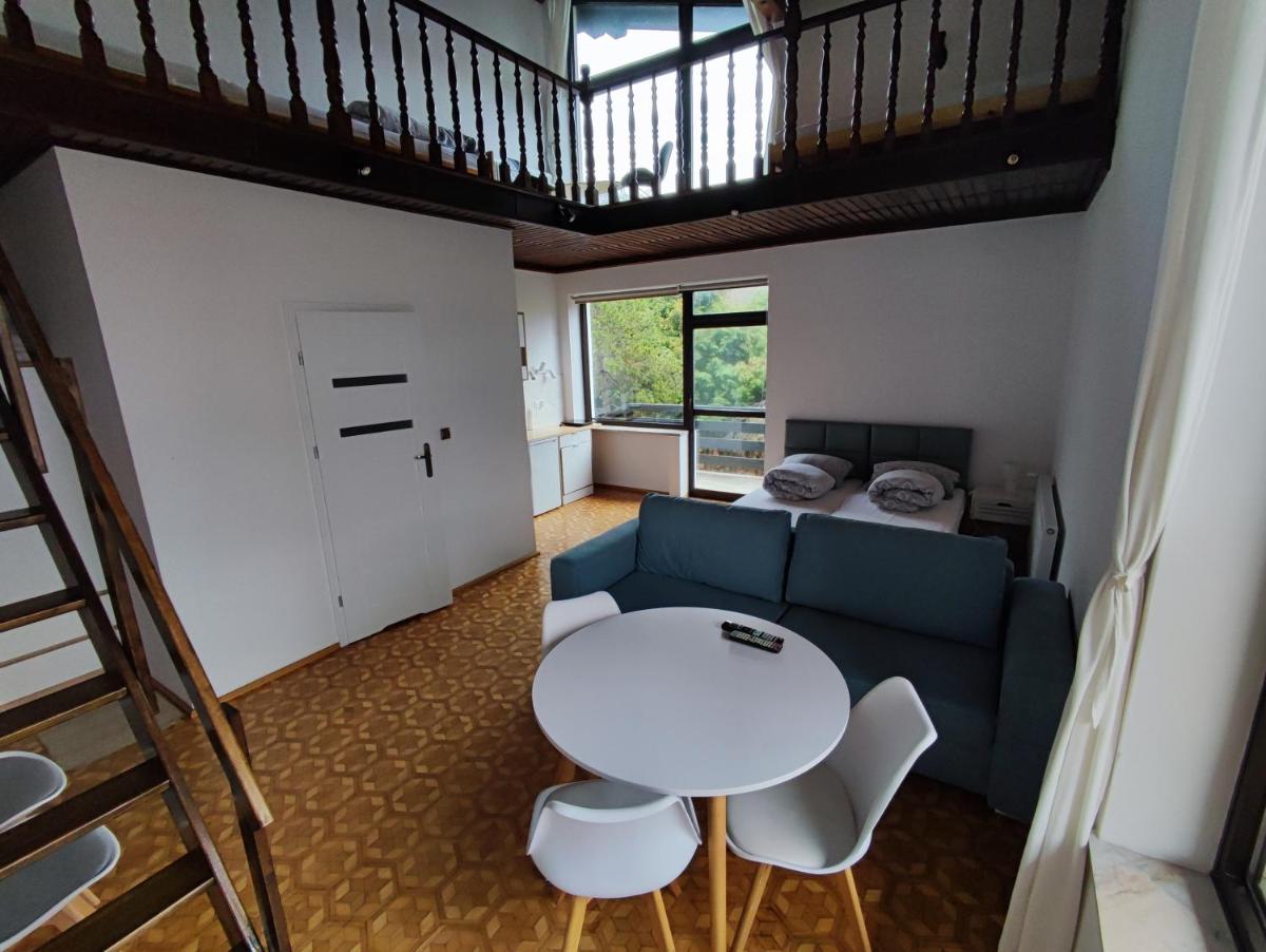 Family Room with Mountain View photo 2