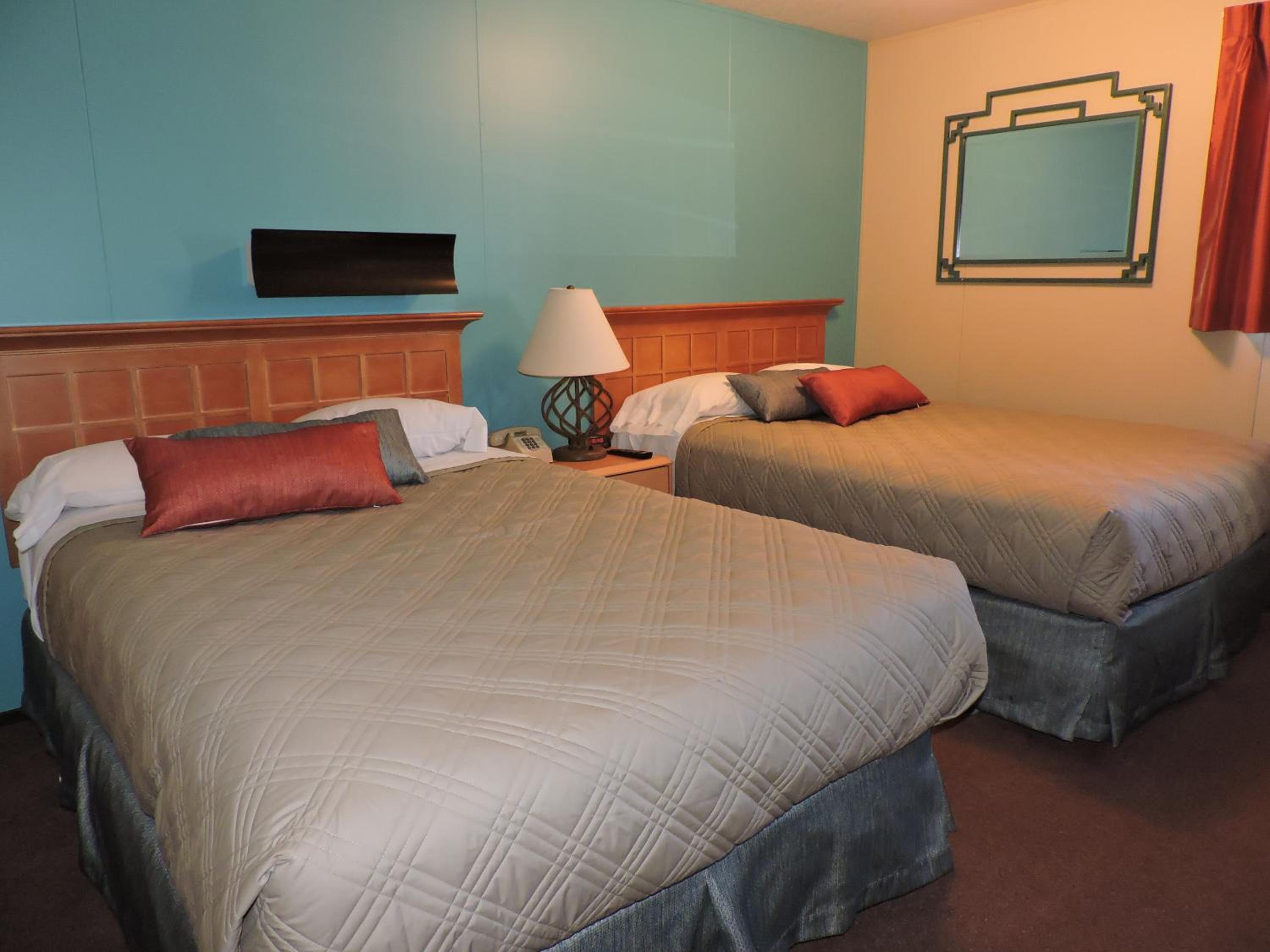 Double Room with Two Double Beds photo 2
