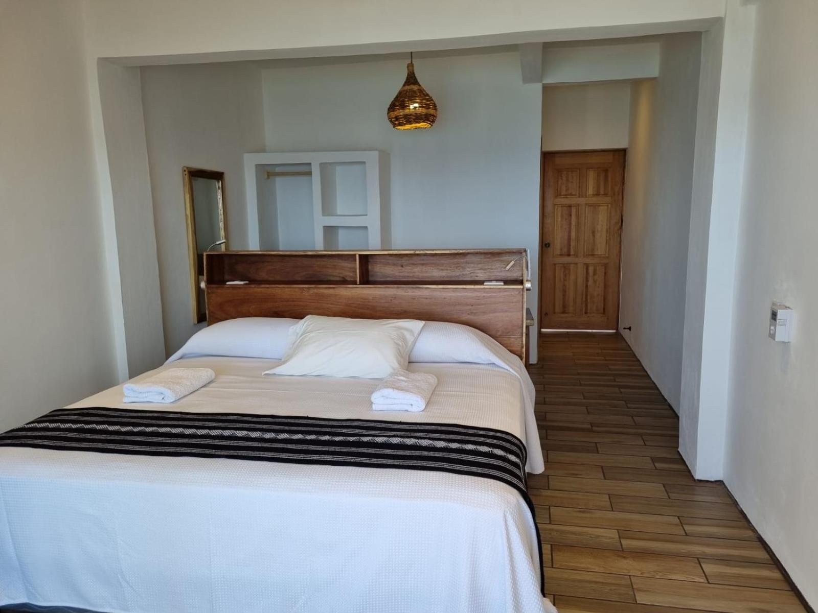 Deluxe Double Room with Balcony and Sea View