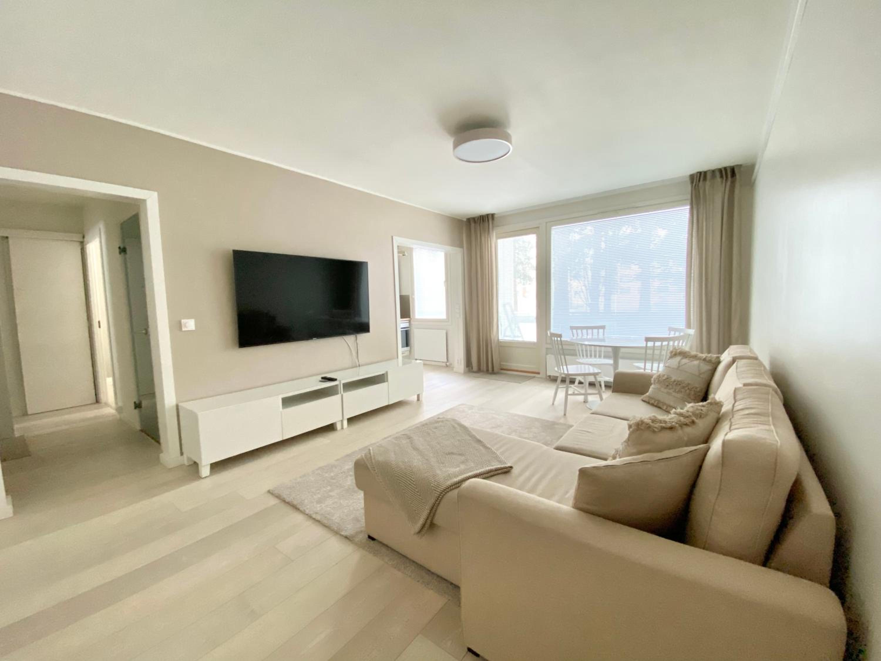 Apartment with Balcony photo 1