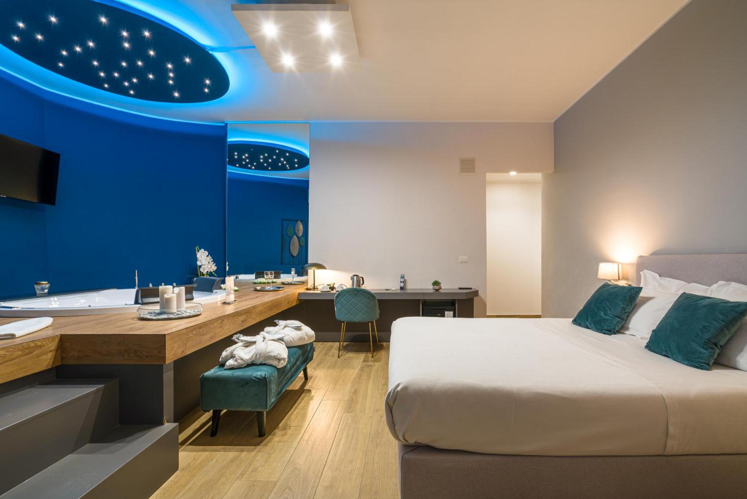 Double Room with Spa Bath