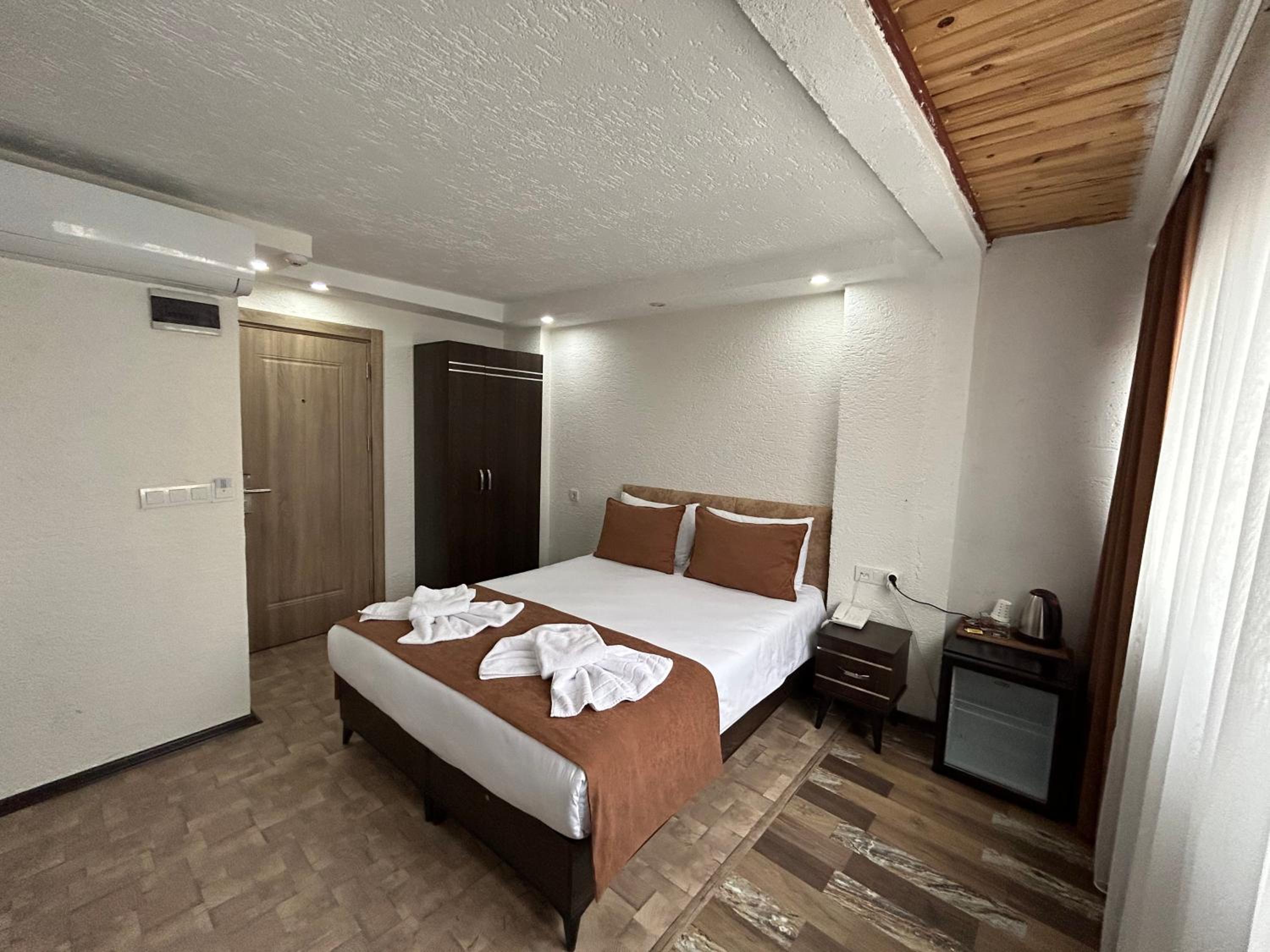 Double Room with Balcony photo 1