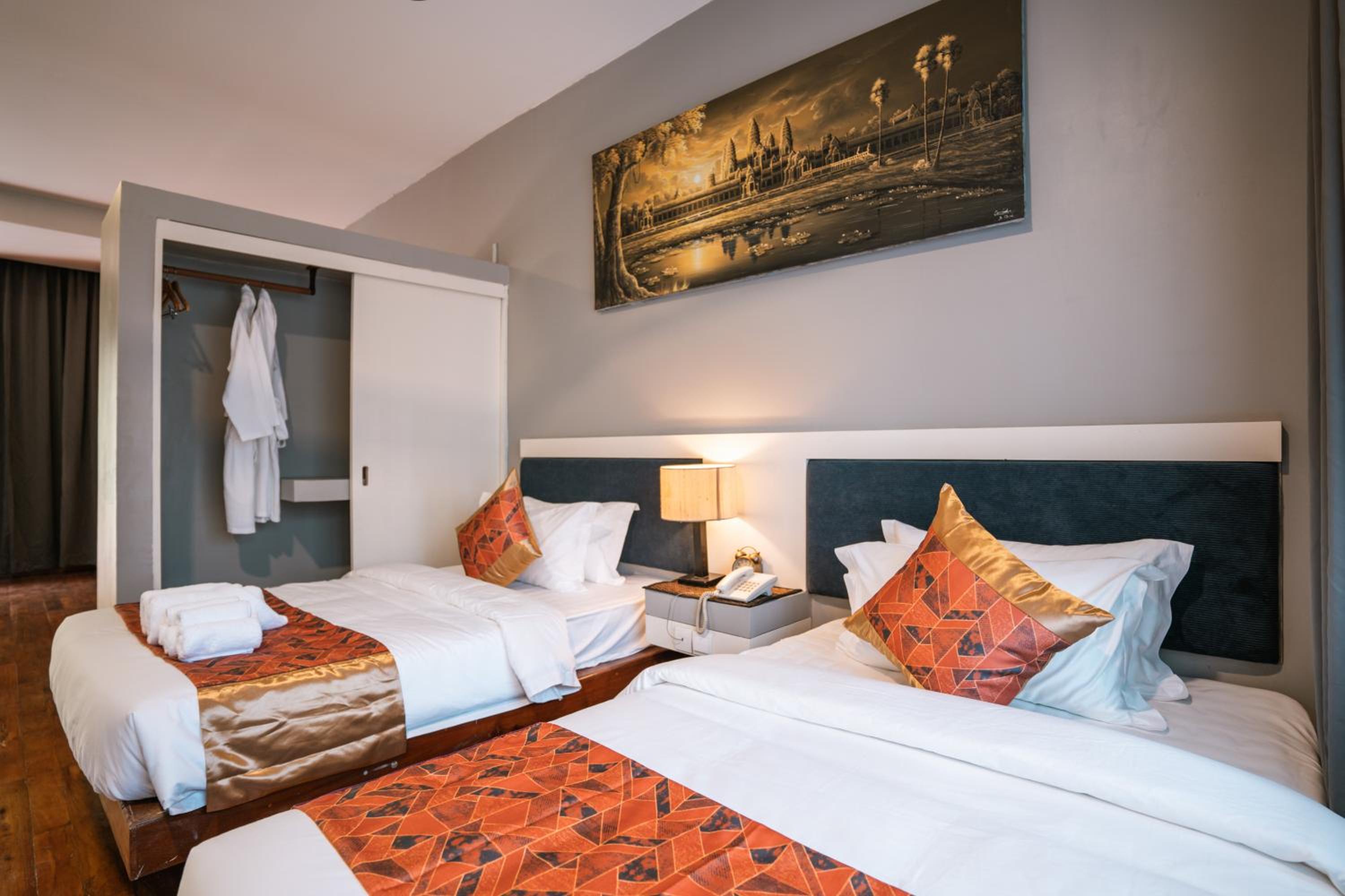 Deluxe Twin Room
