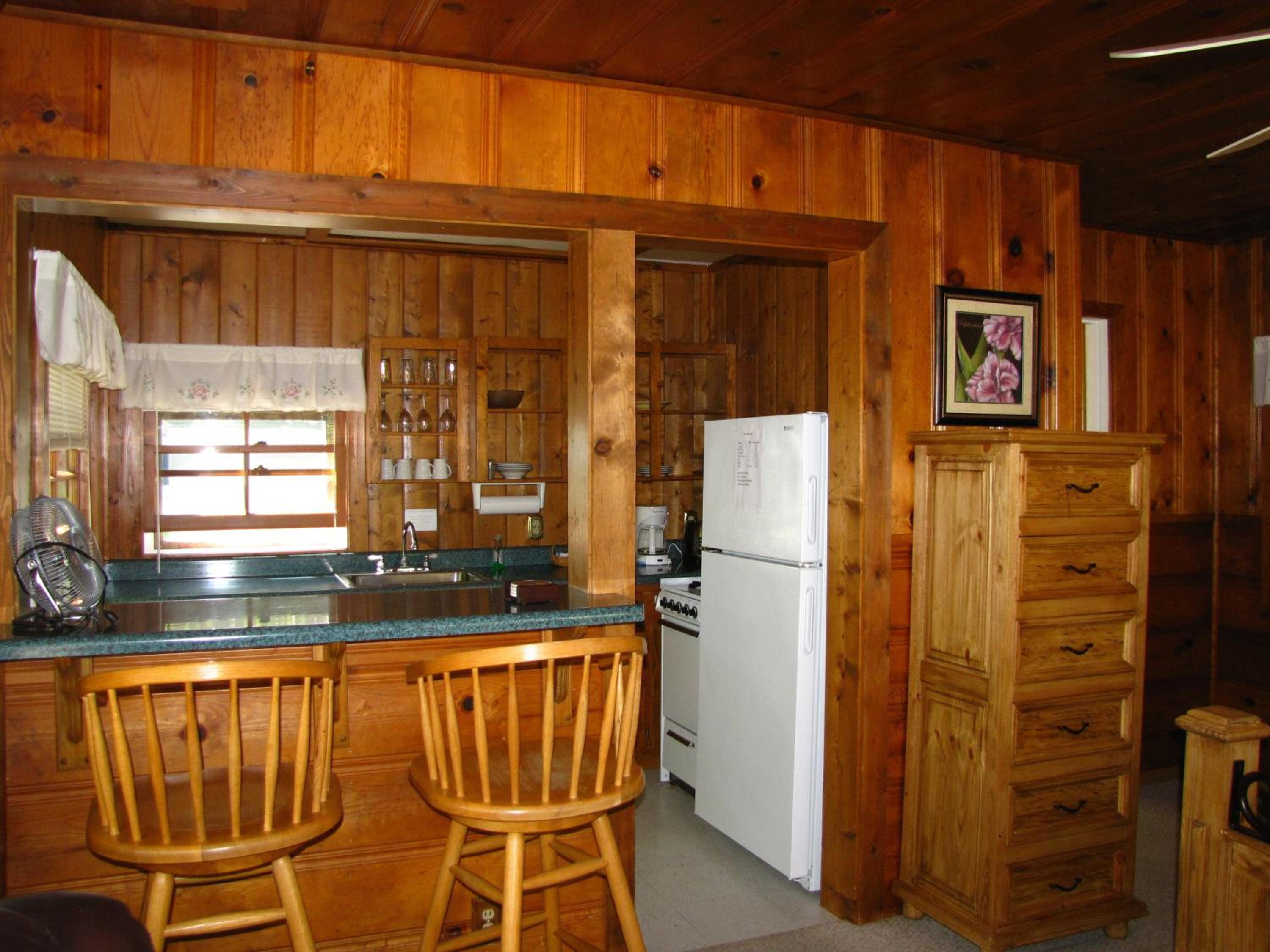 One-Bedroom Cottage with Lake View #9 photo 3