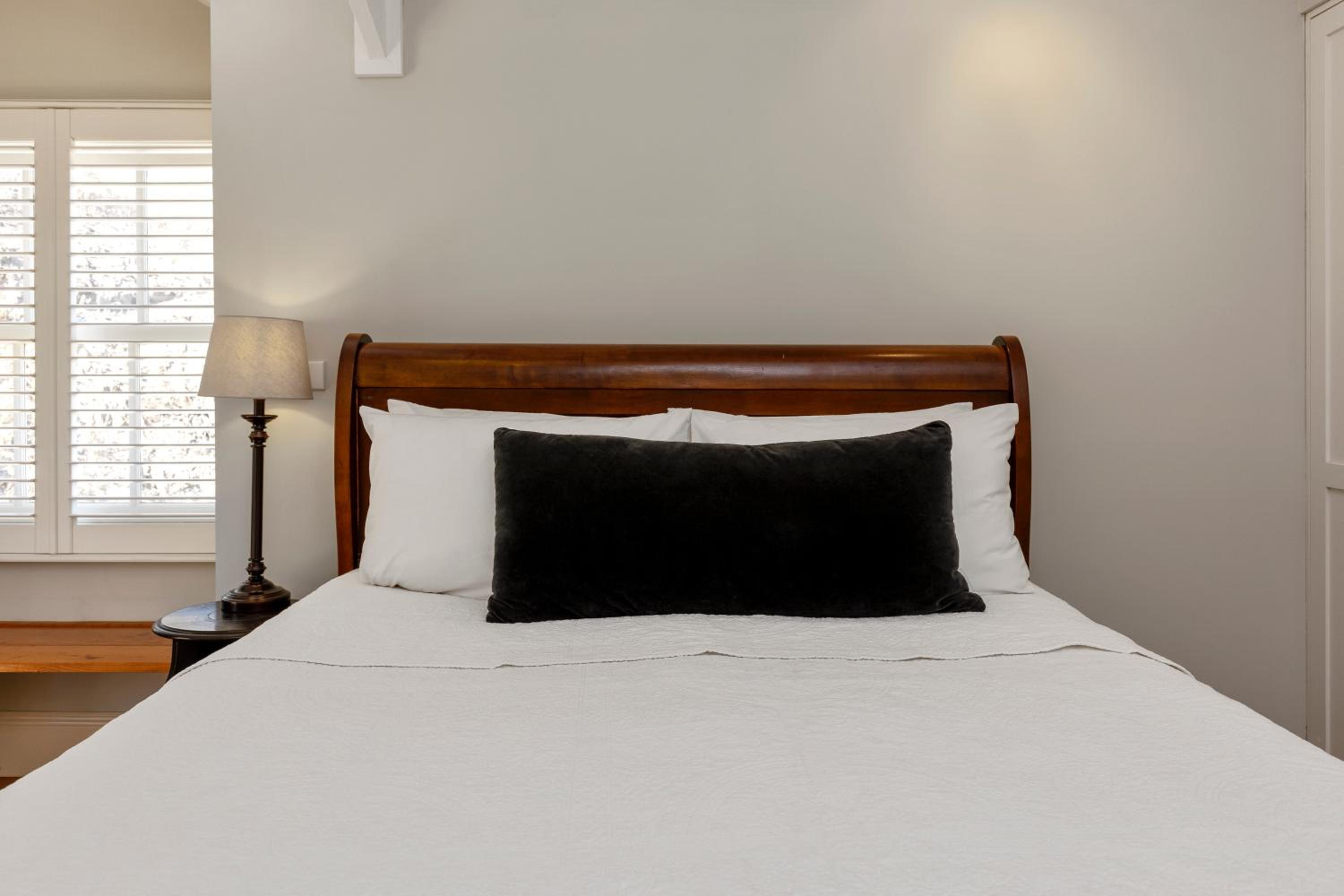 Standard Queen Room photo 1