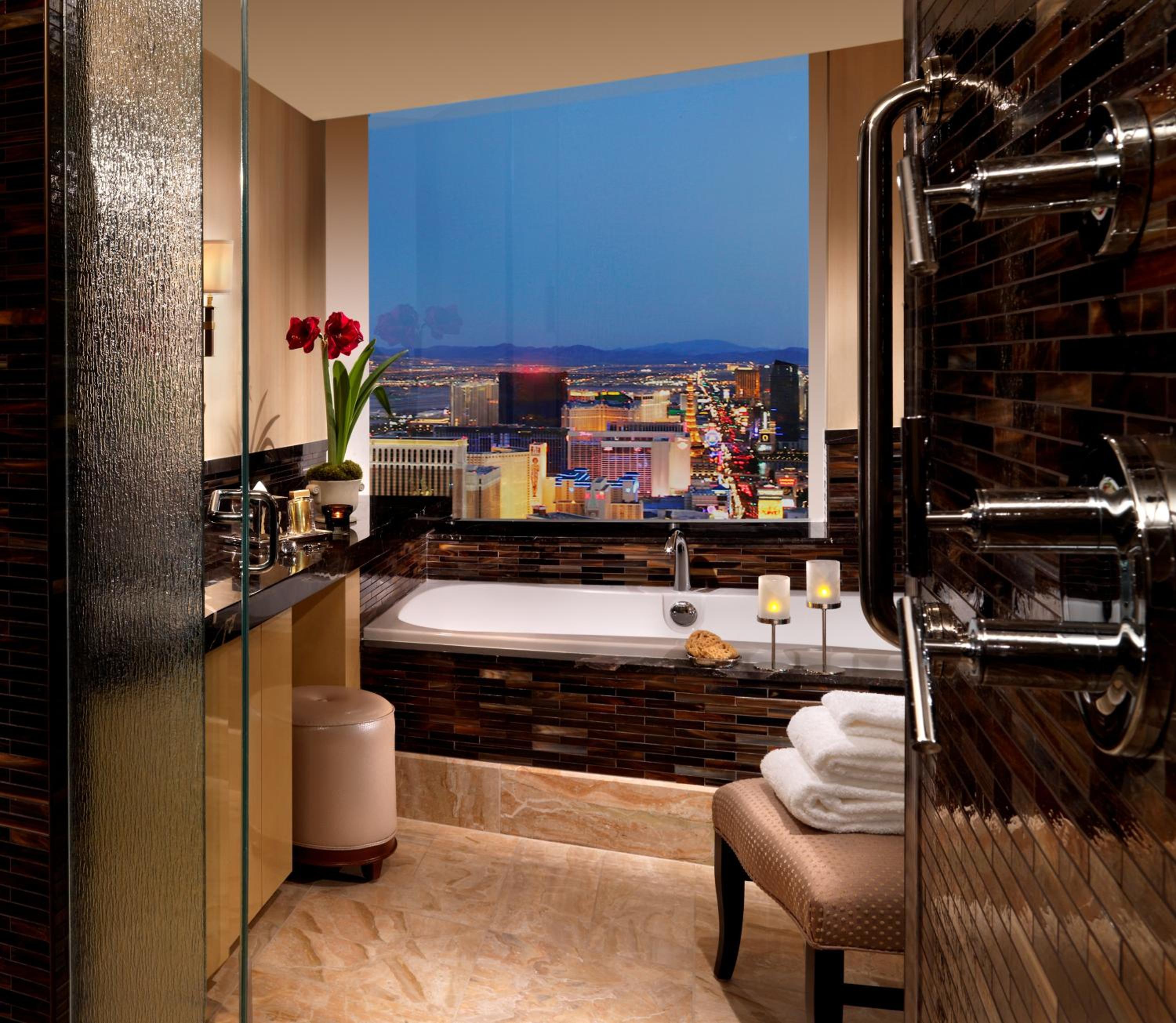 Three-Bedroom Penthouse - Photo 3