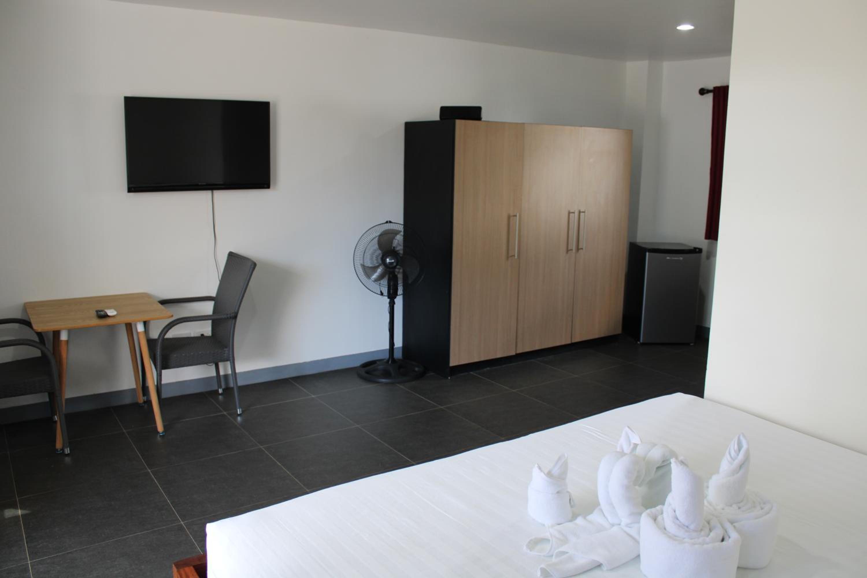 Two-Bedroom Apartment - Photo 26