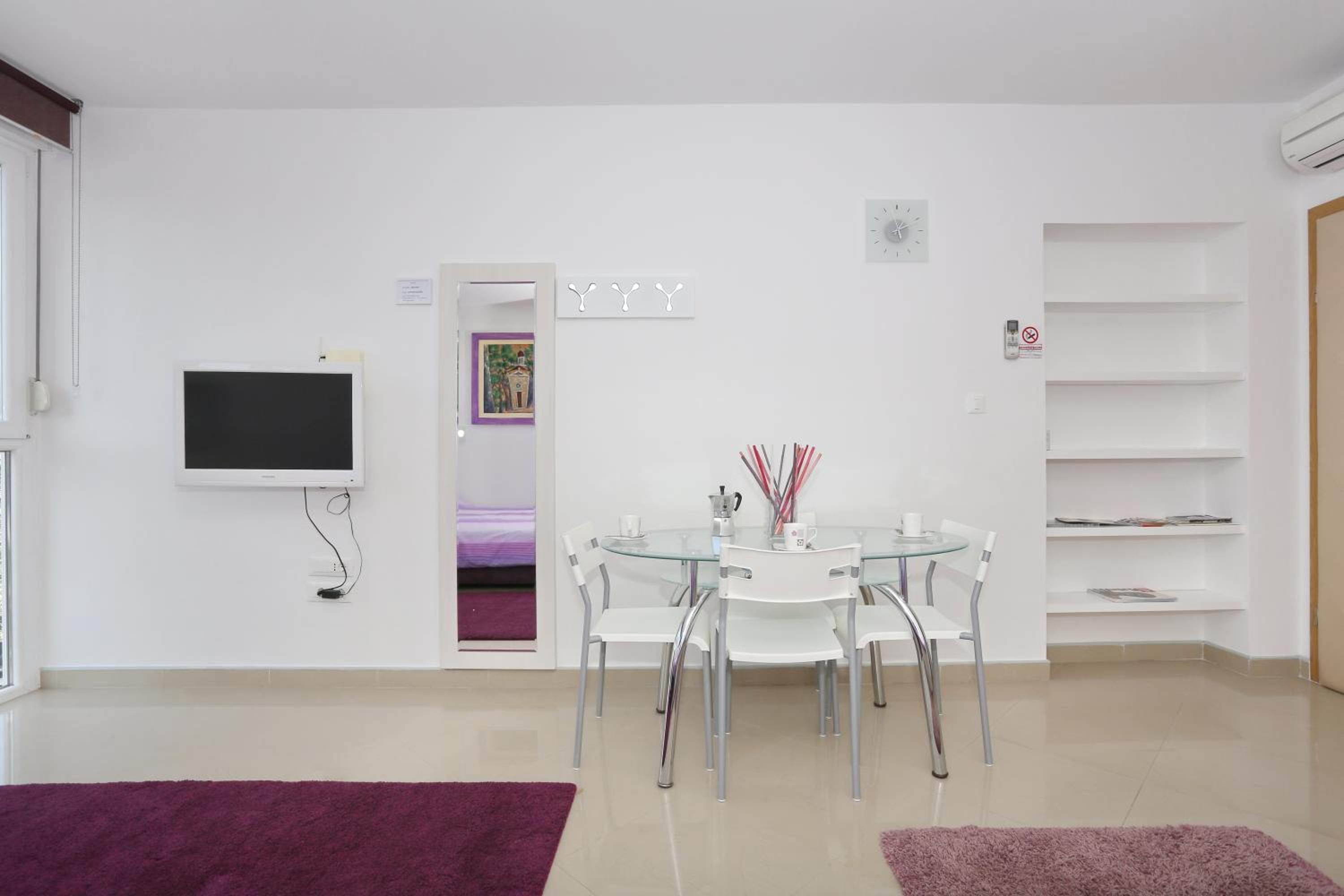 Studio Apartment with Sea View - Photo 14