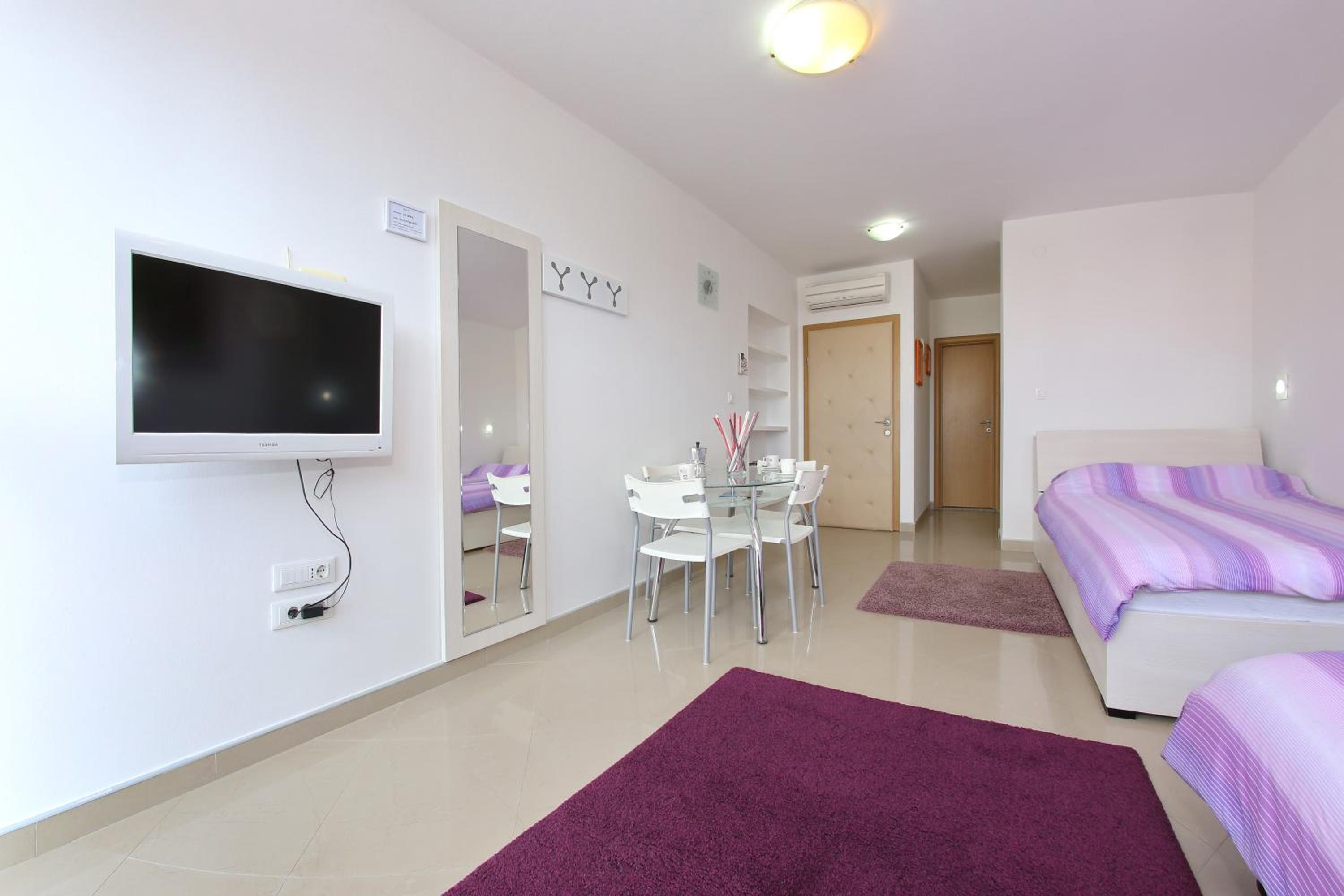 Studio Apartment with Sea View - Photo 16