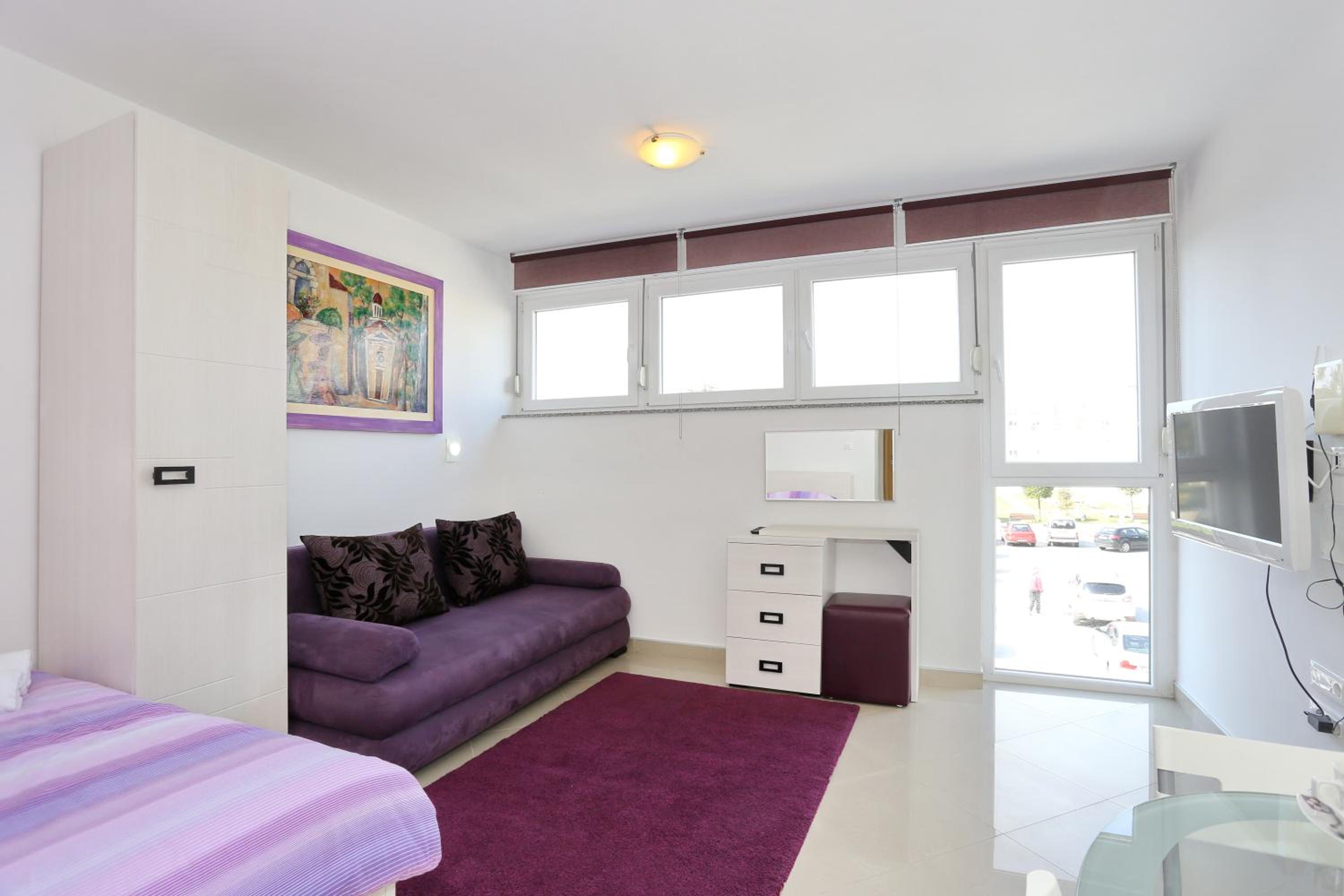 Studio Apartment with Sea View - Photo 24