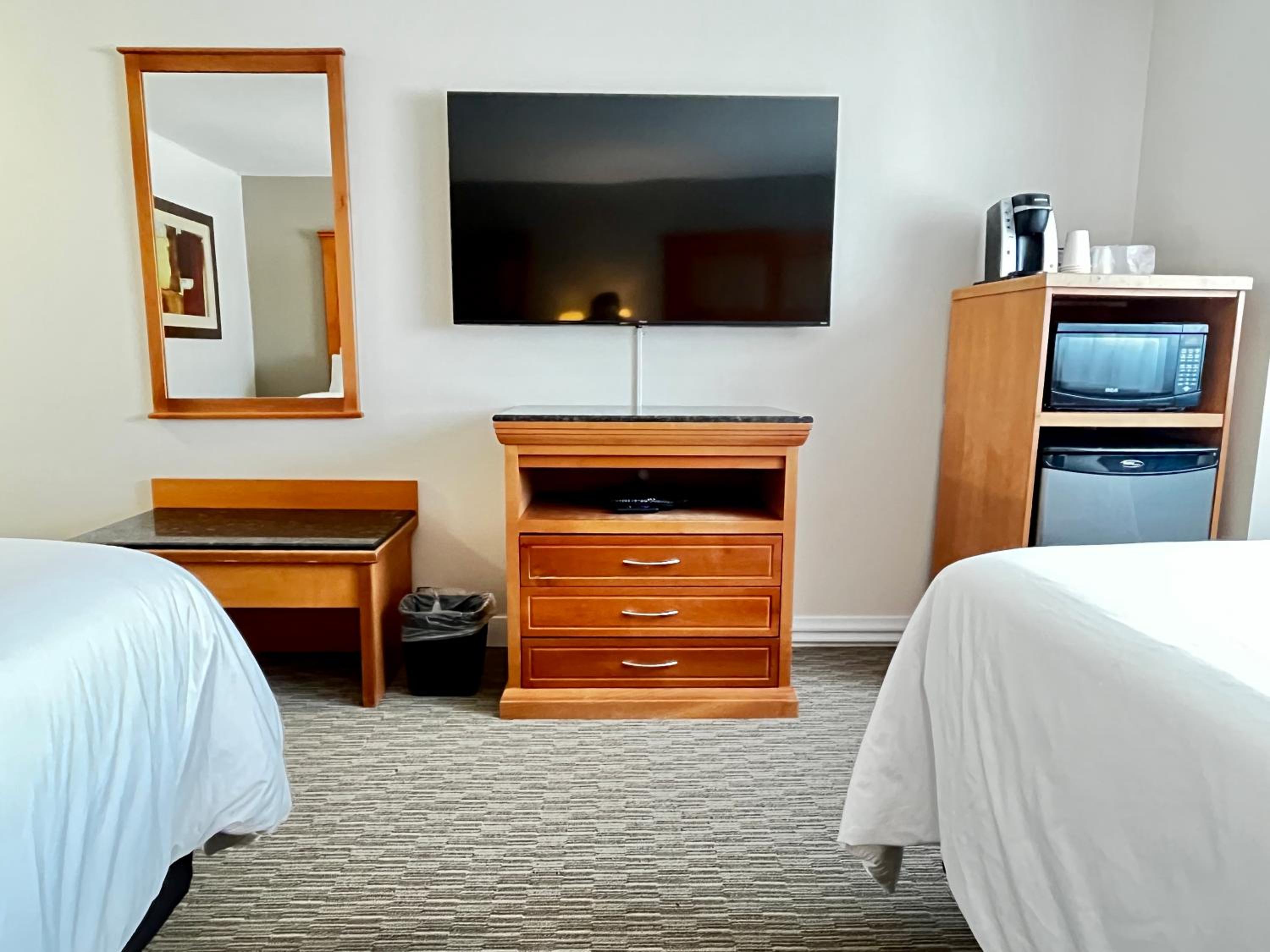 Standard Queen Room - Photo 1