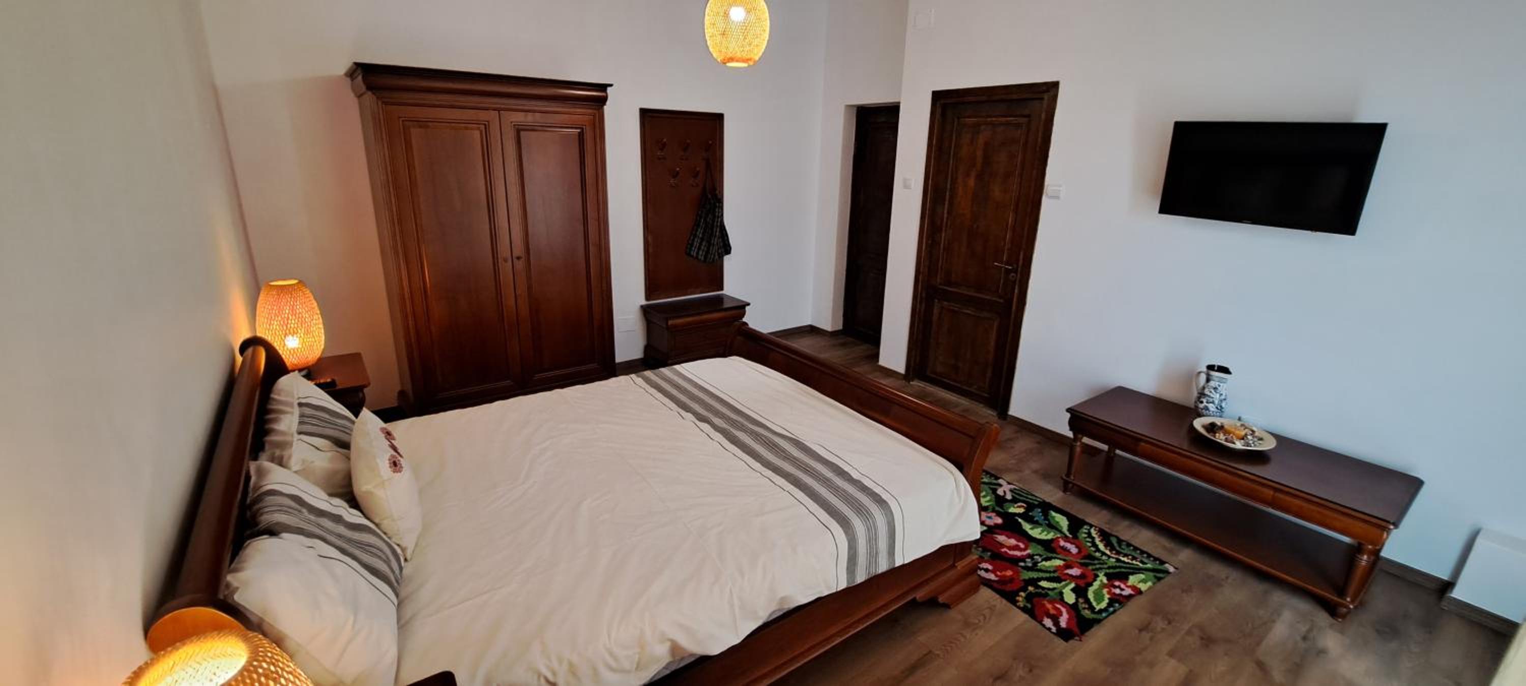 Double Room with Private Bathroom photo 1