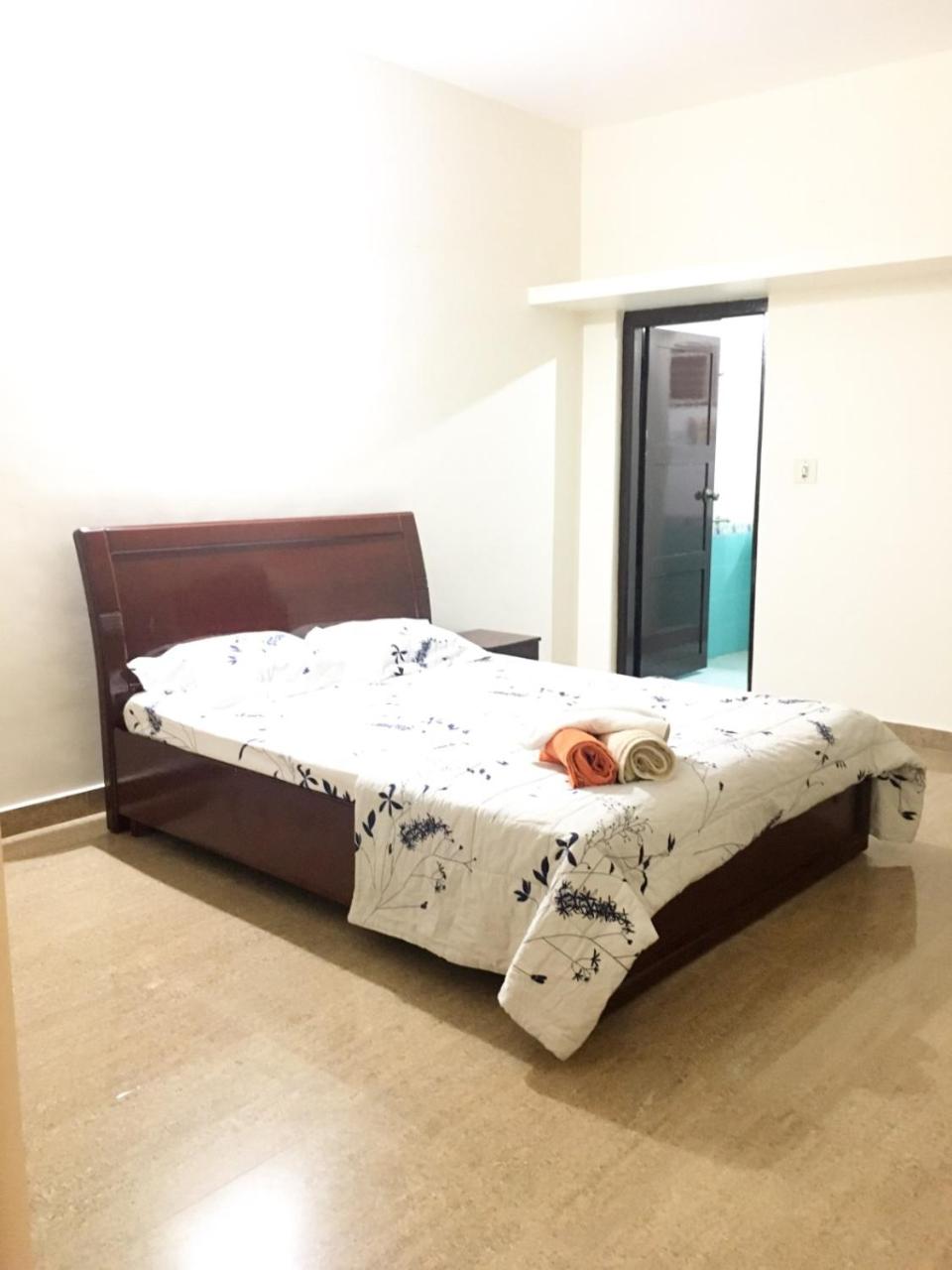 Three-Bedroom House photo 2