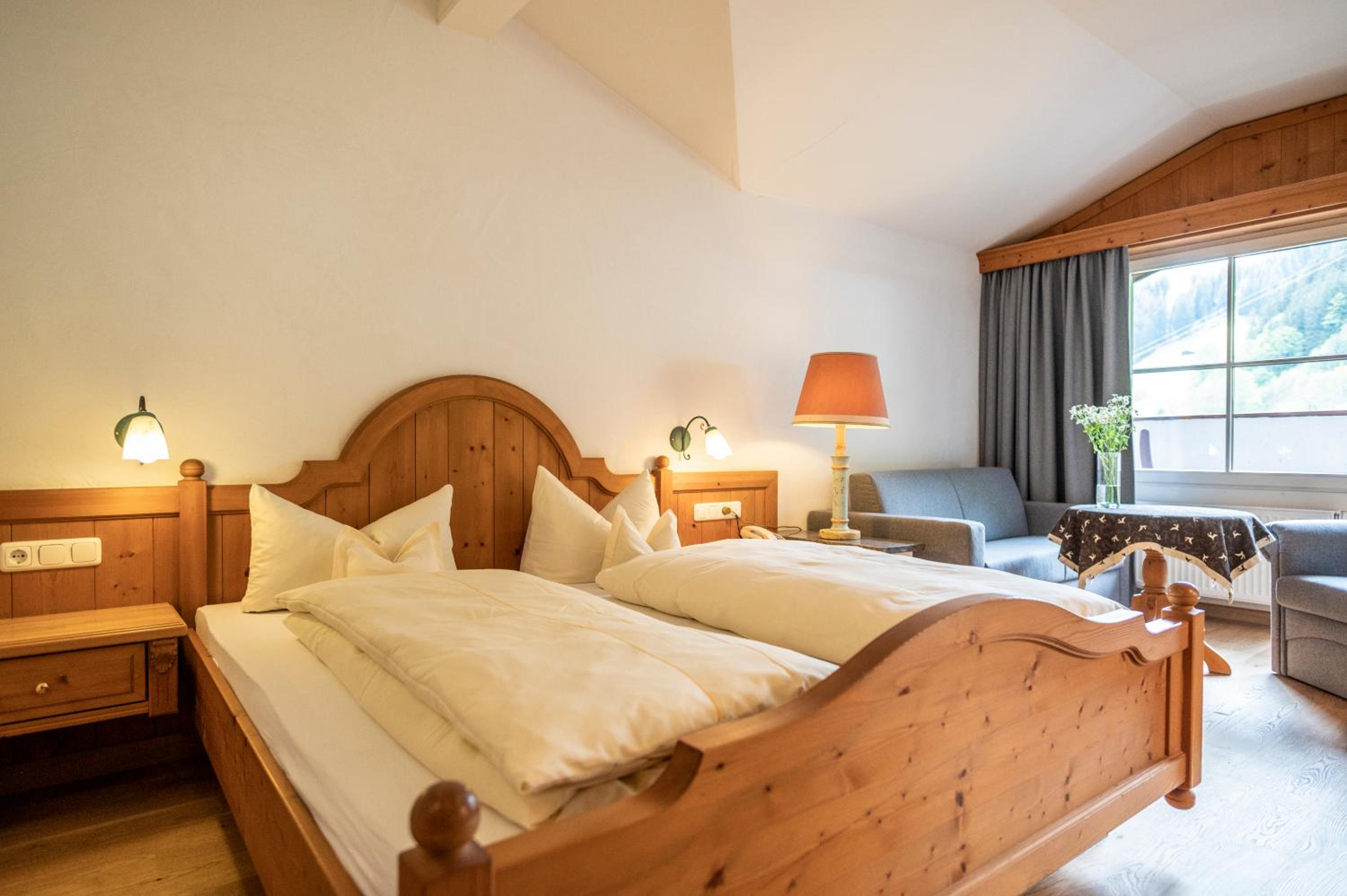 Double Room - Photo 8