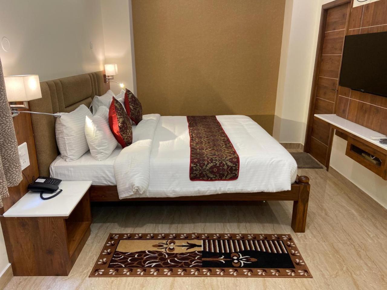 Superior Suite - Photo 2