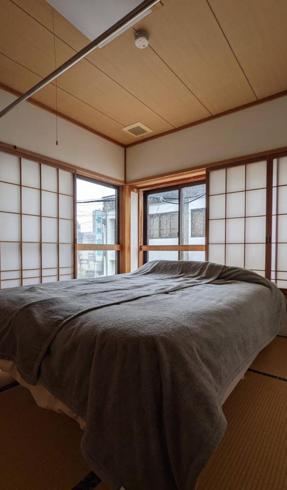Double Room with Shared Bathroom photo 1
