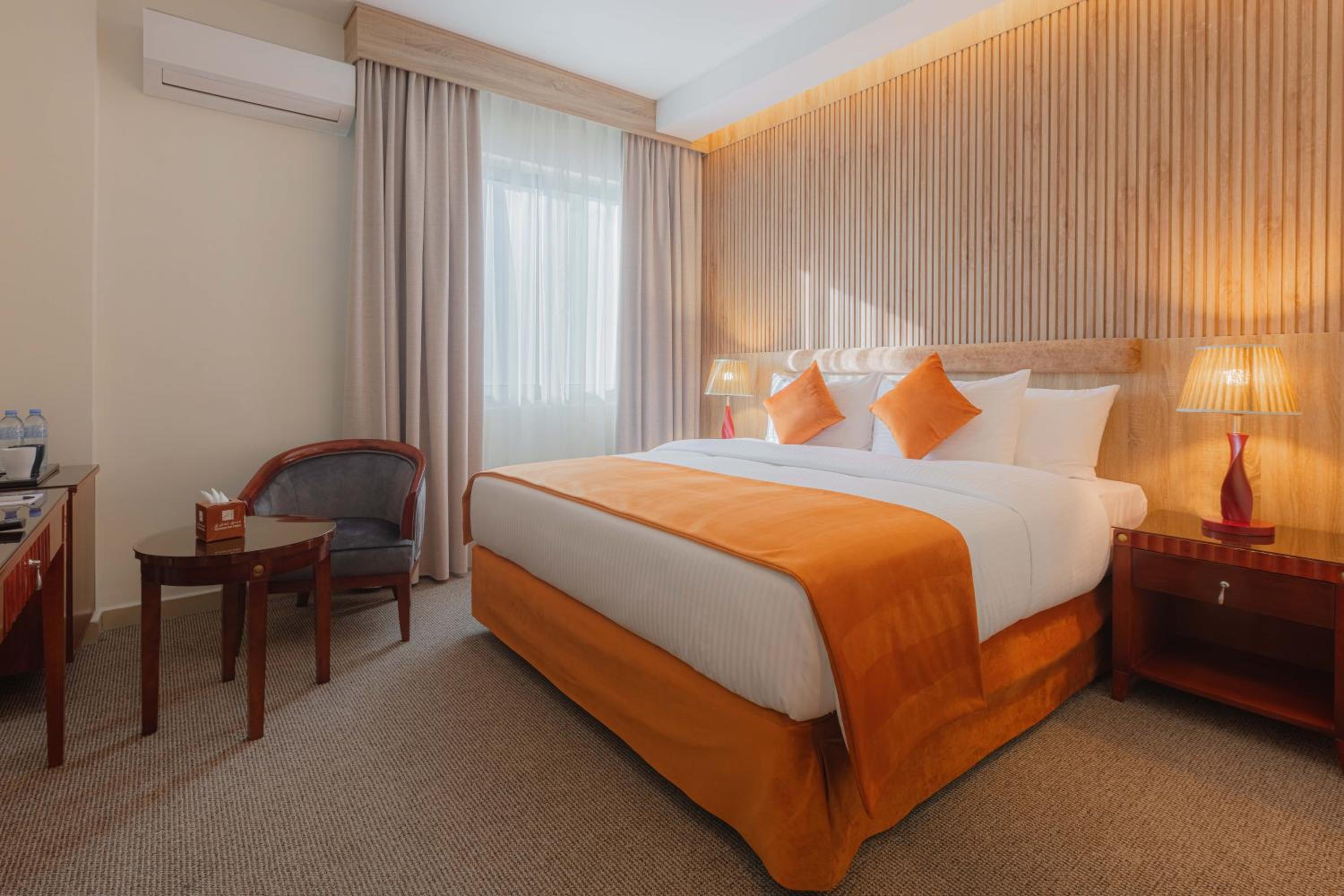Standard King Room - Photo 1