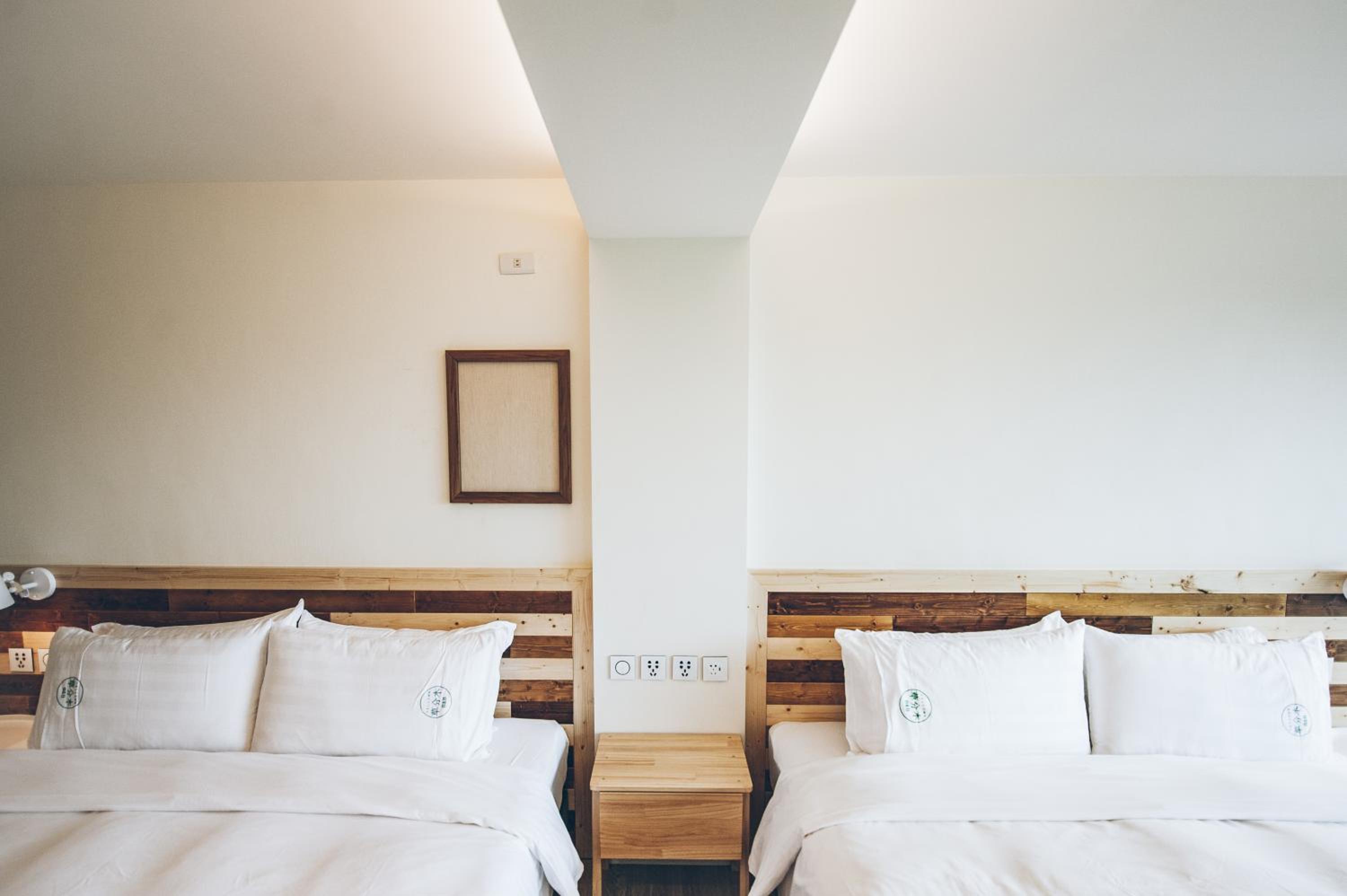 Quadruple Room with Sea View - Photo 6