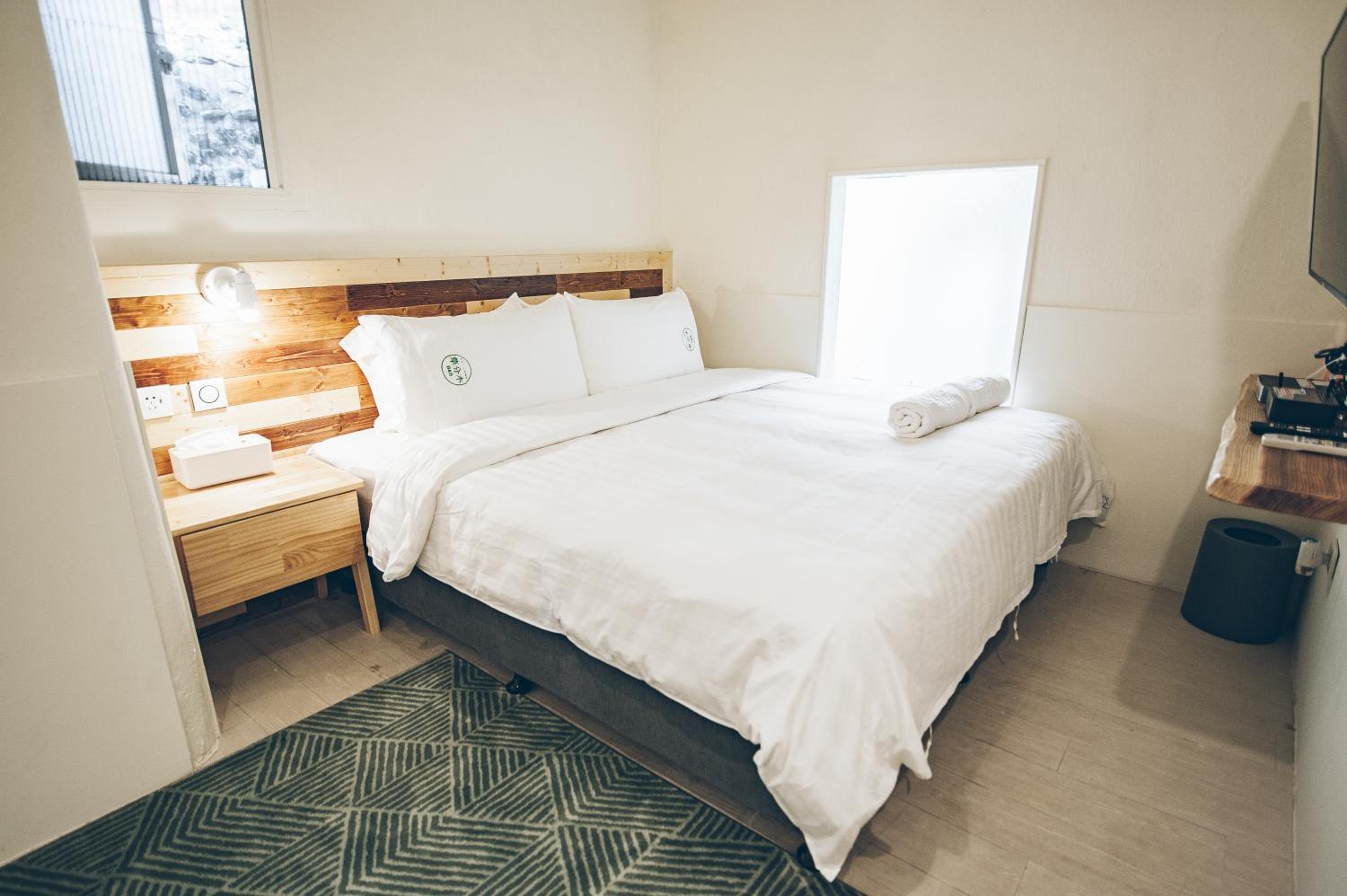 Small Double Room (No Window) photo 1