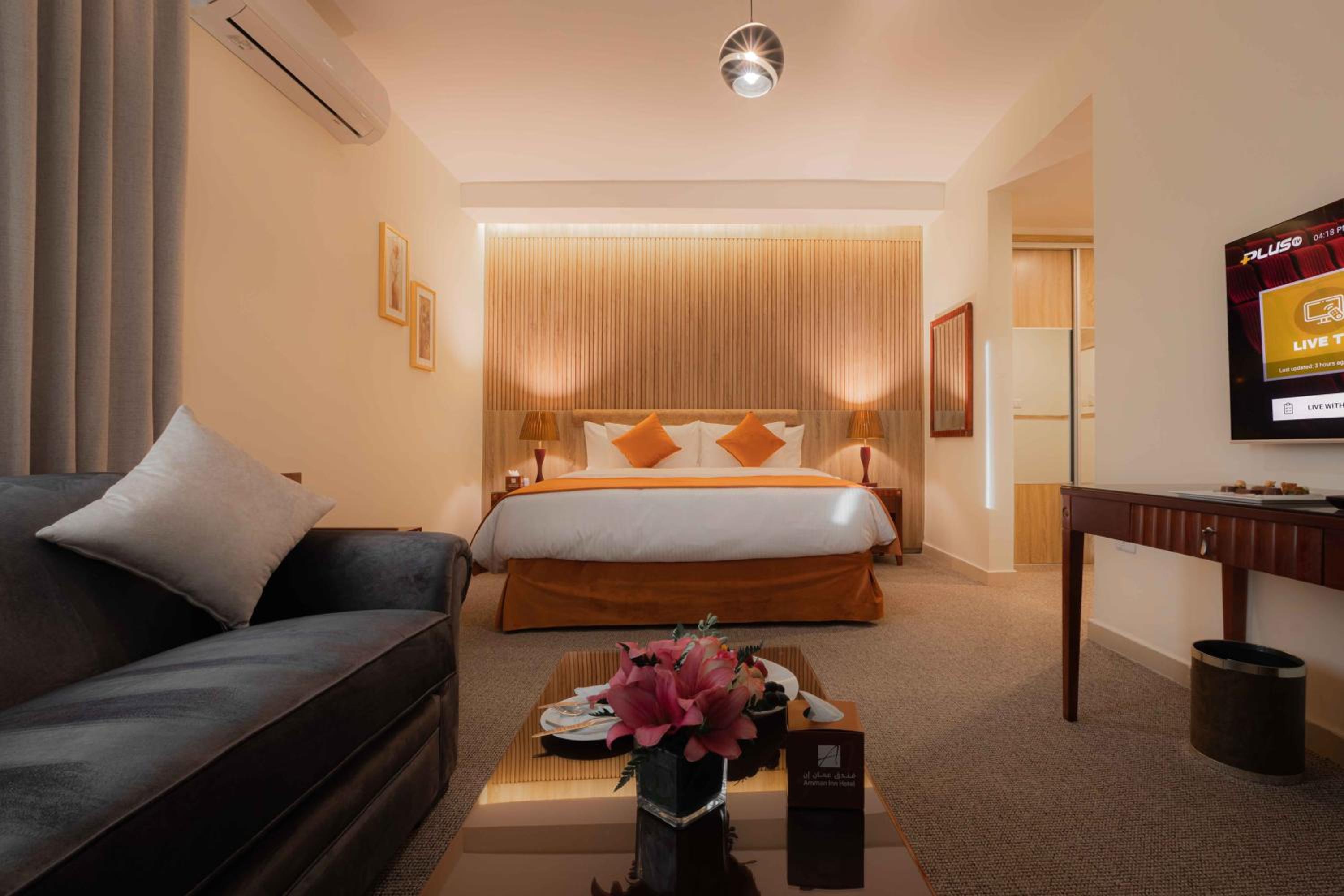 Deluxe King Room - Photo 3