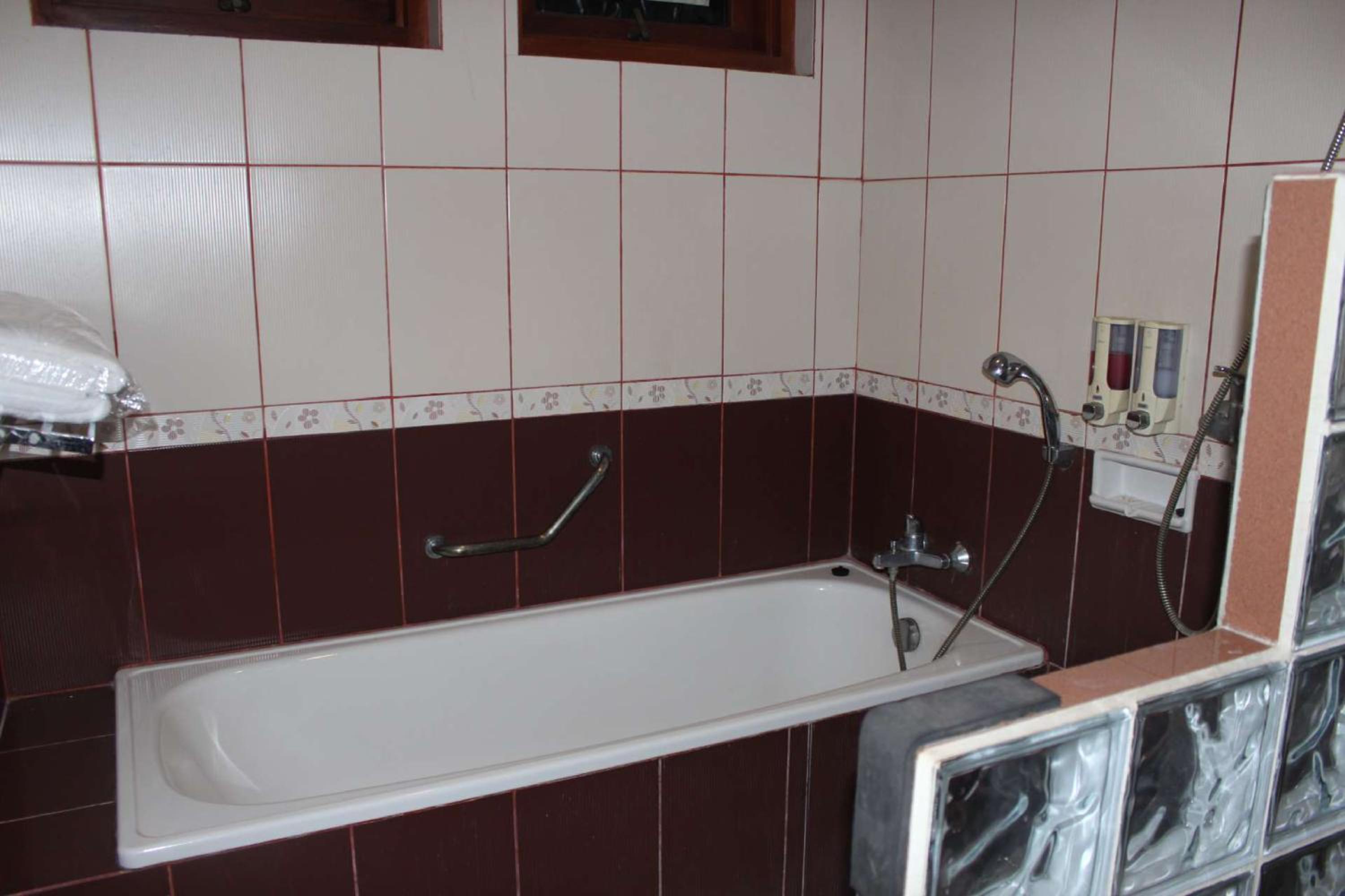 Suite with City View - Photo 3