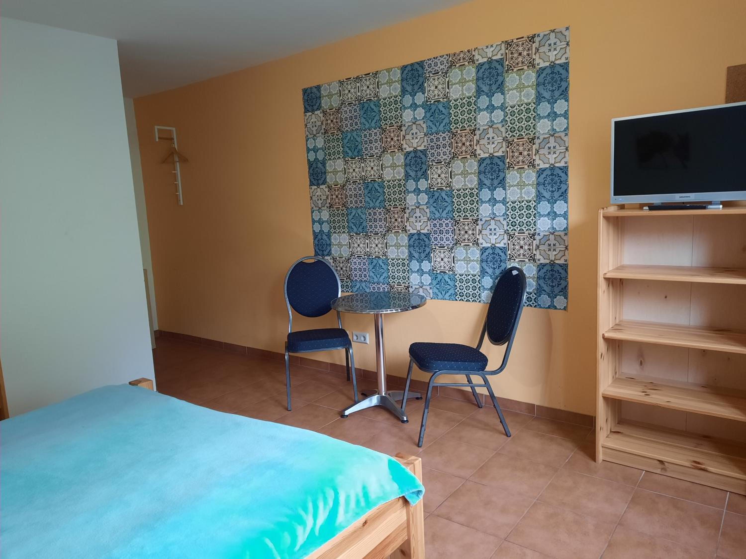 Single Room with Bathroom photo 1