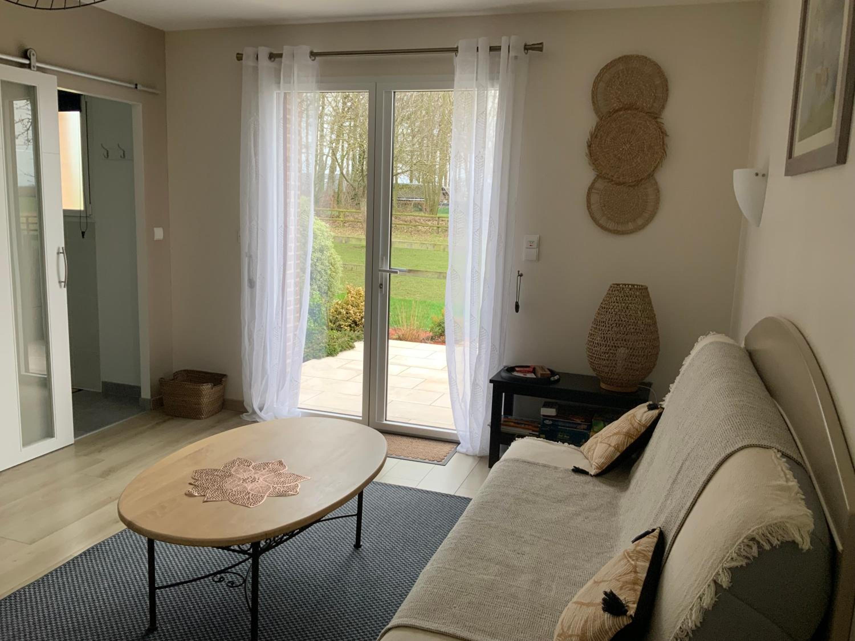 Family Room with Garden View photo 3