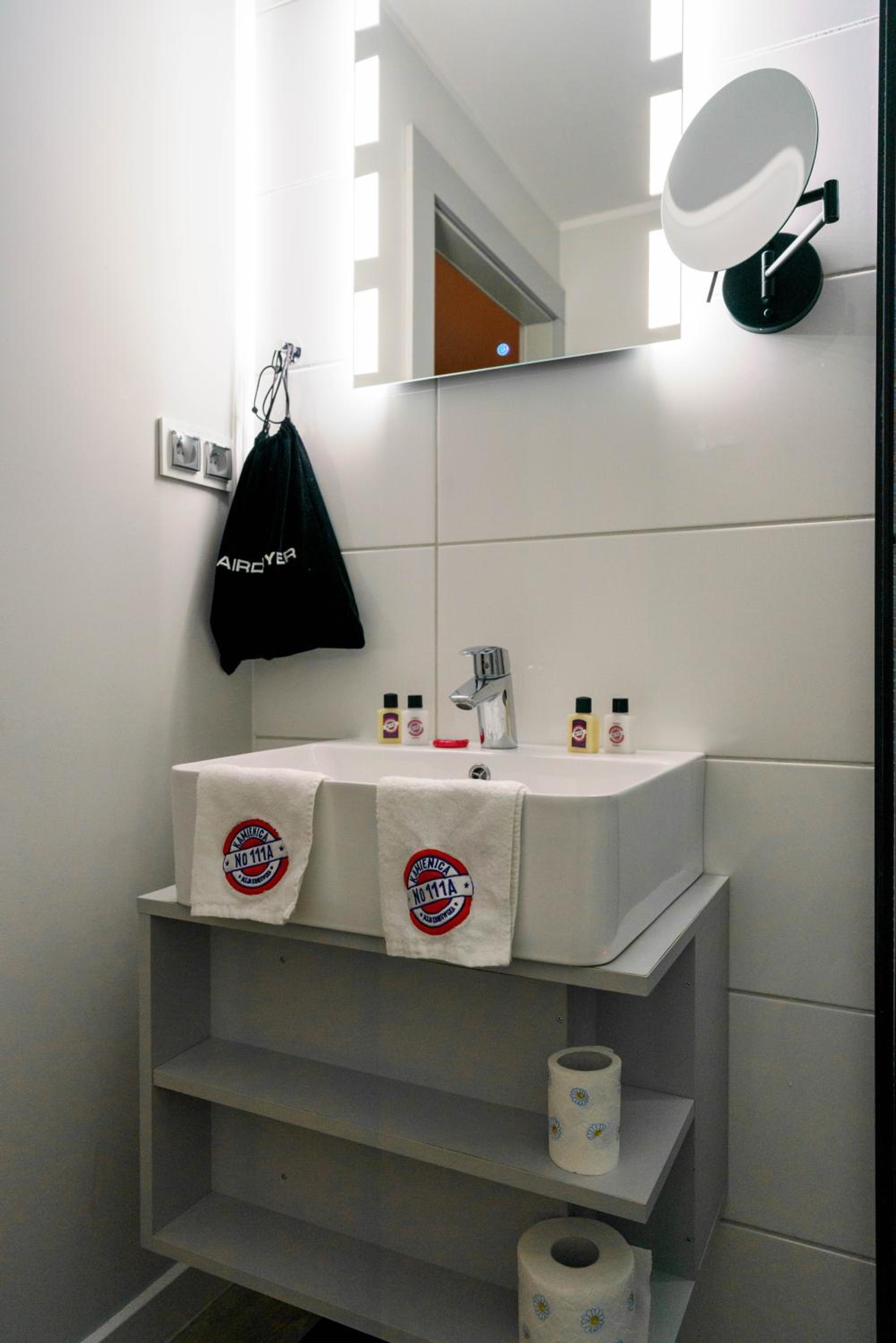 Standard Double Room - Photo 4