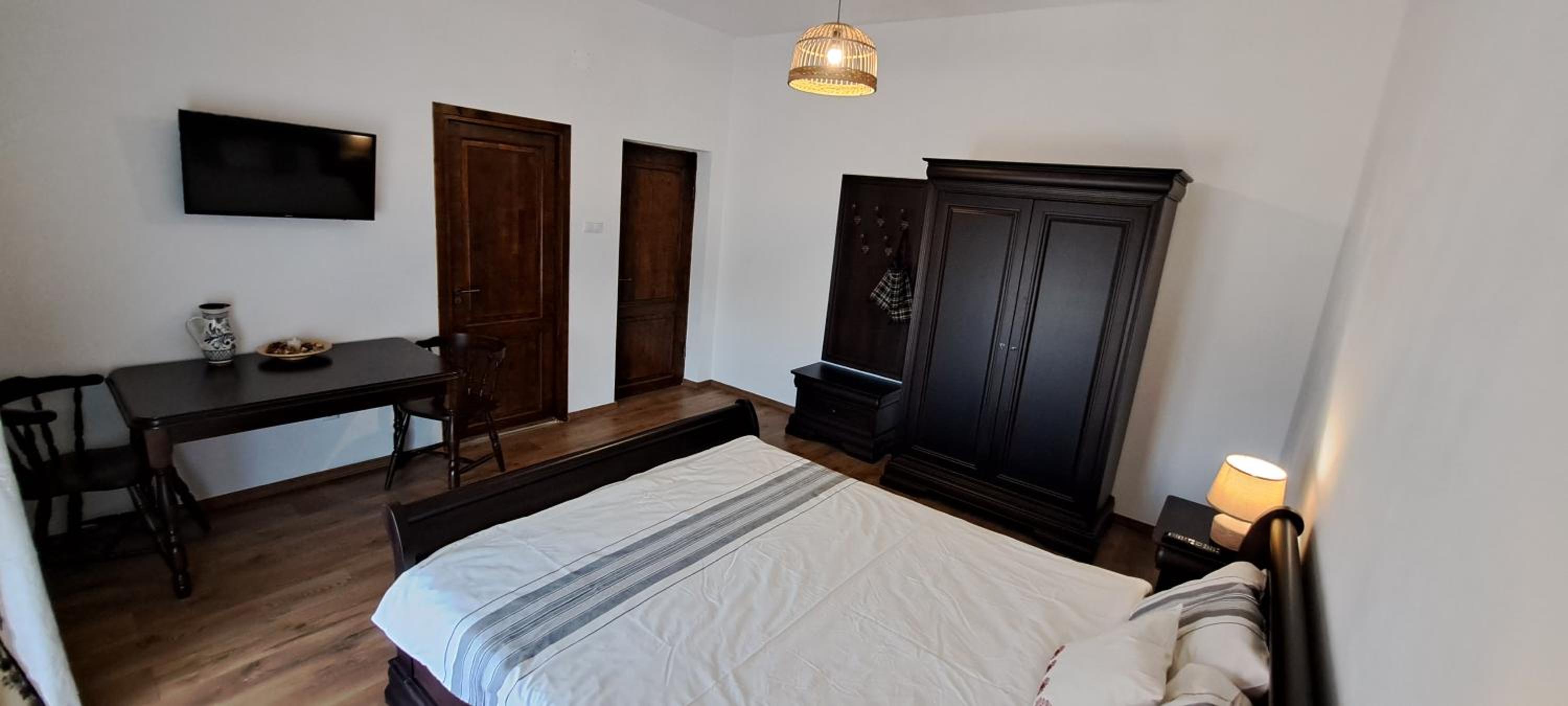 Double Room with Private Bathroom photo 3
