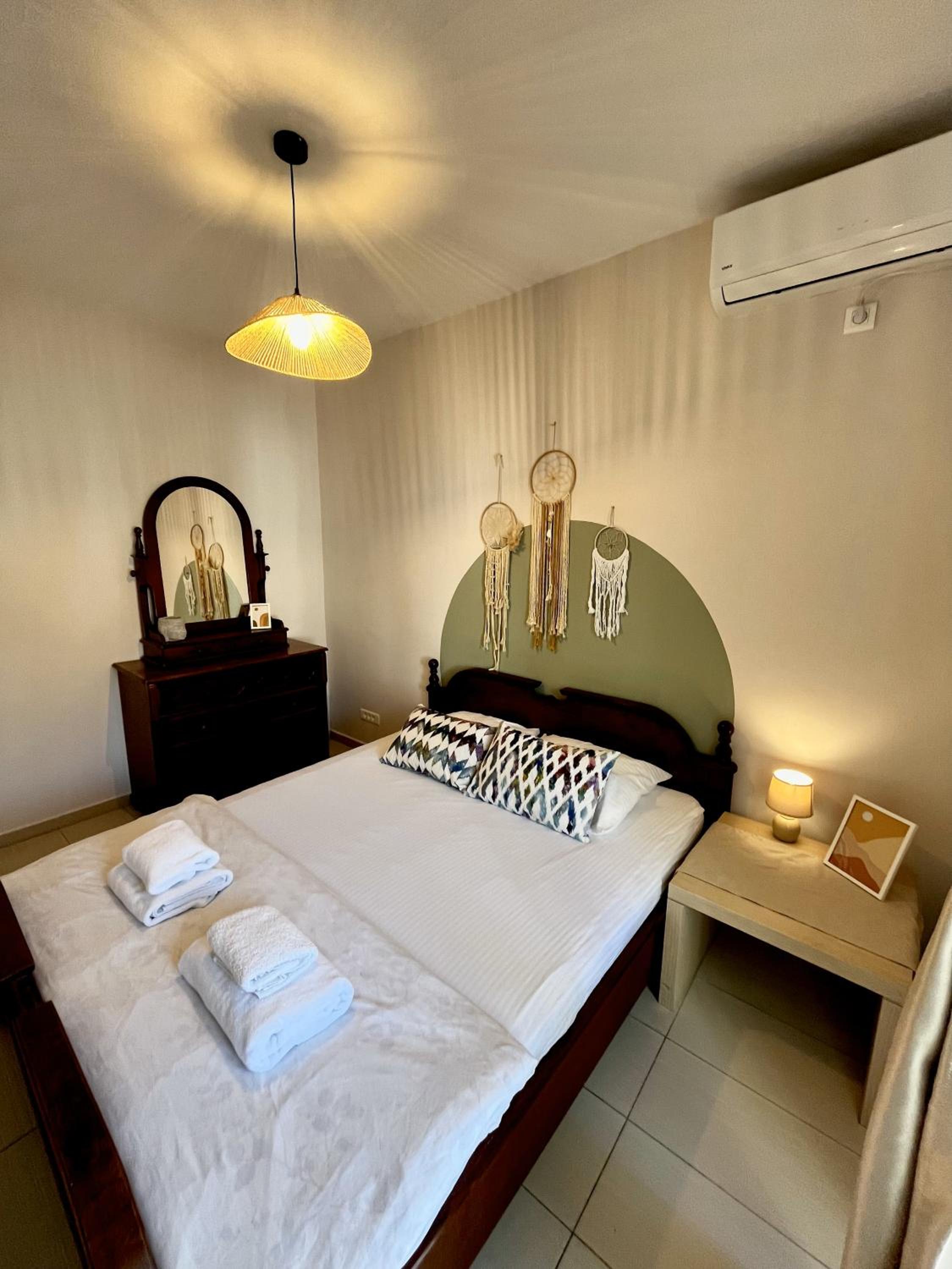 Two-Bedroom Apartment with Balcony - Photo 10