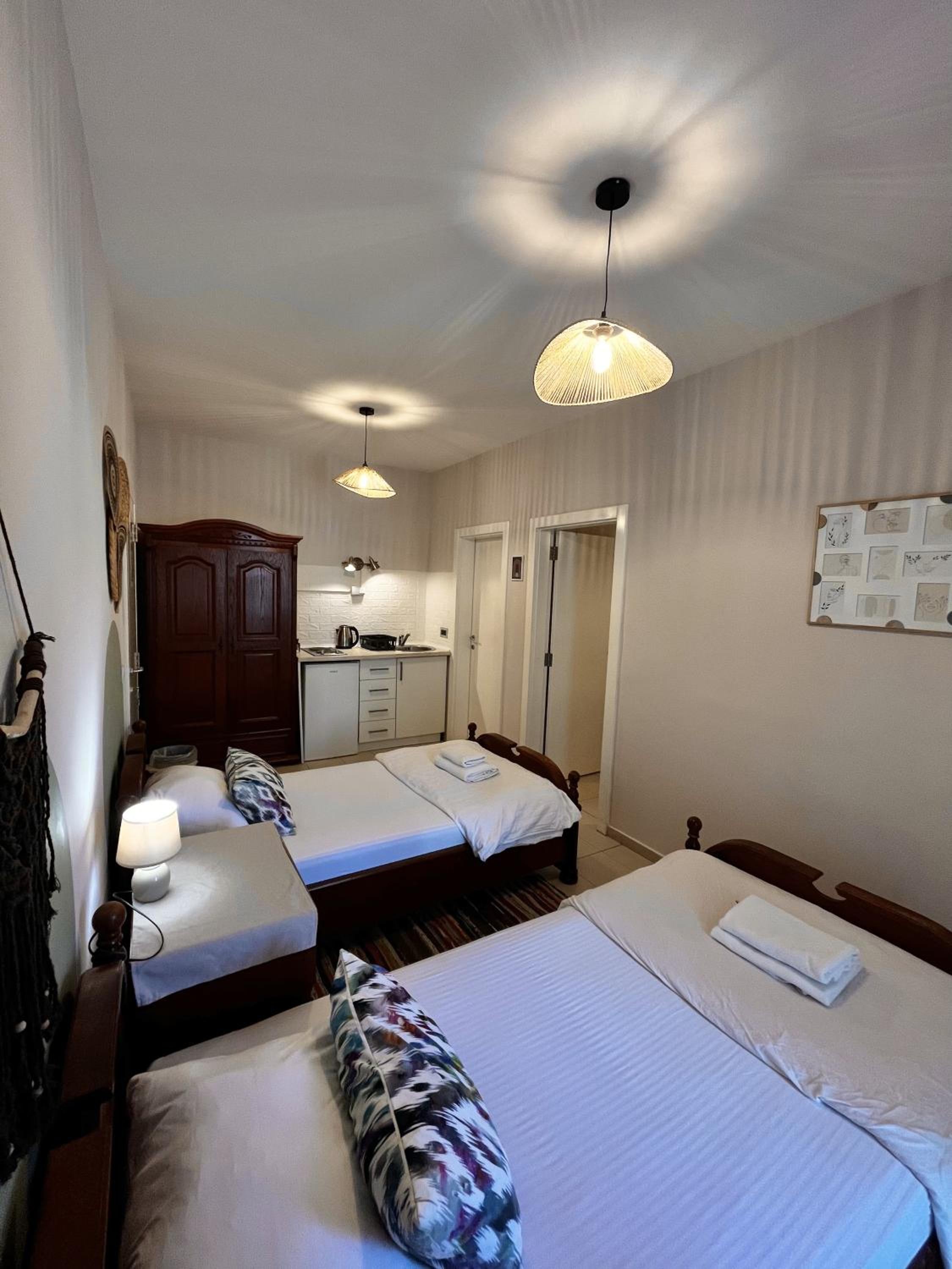 Two-Bedroom Apartment with Balcony - Photo 3