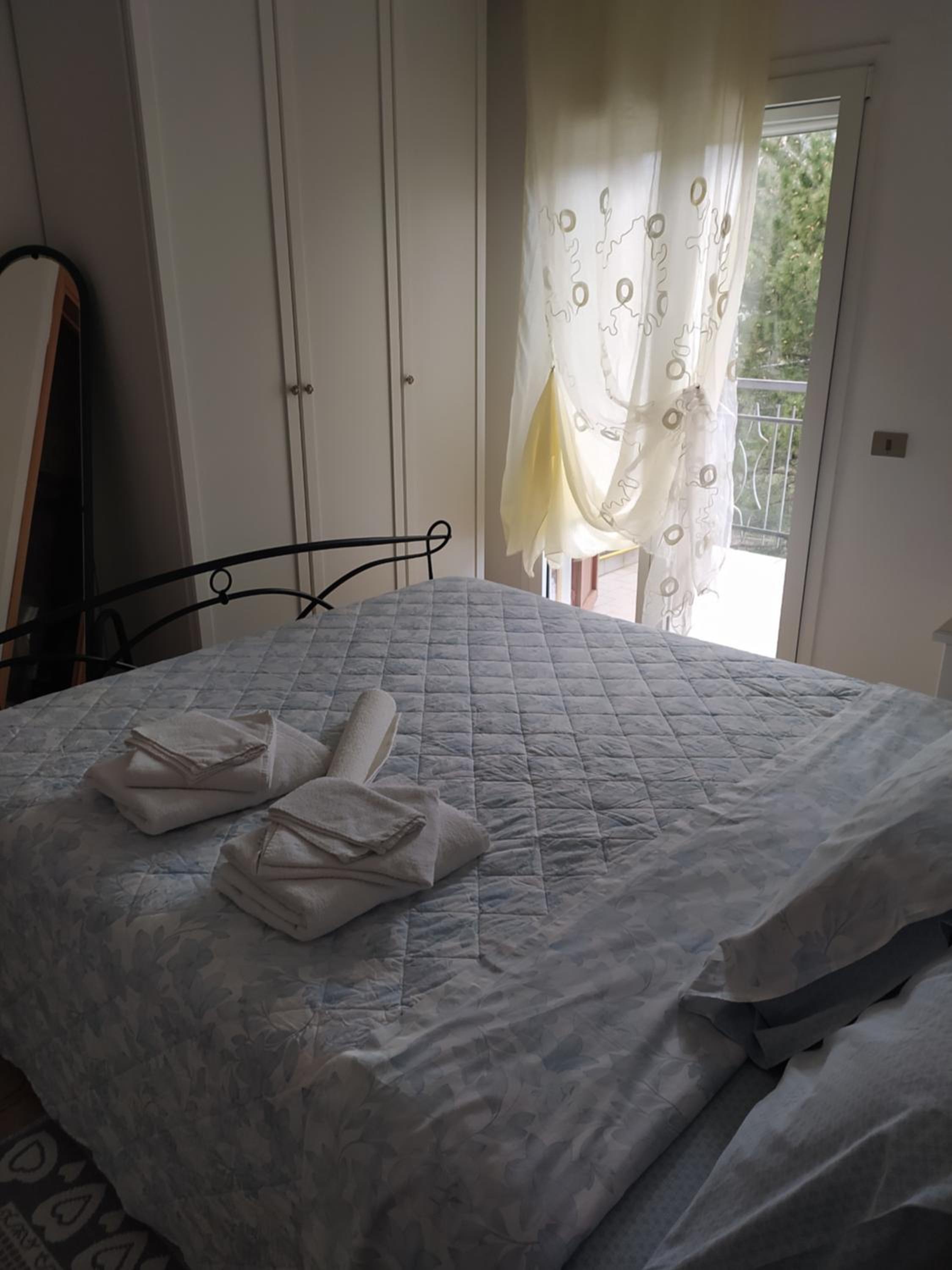 One-Bedroom Apartment - Photo 29