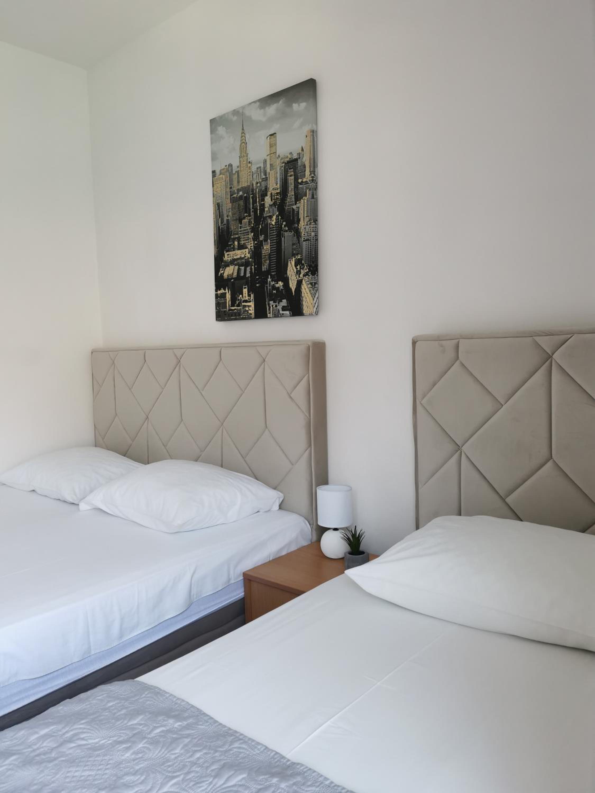 Studio with Balcony and Sea View (3 Adults)
