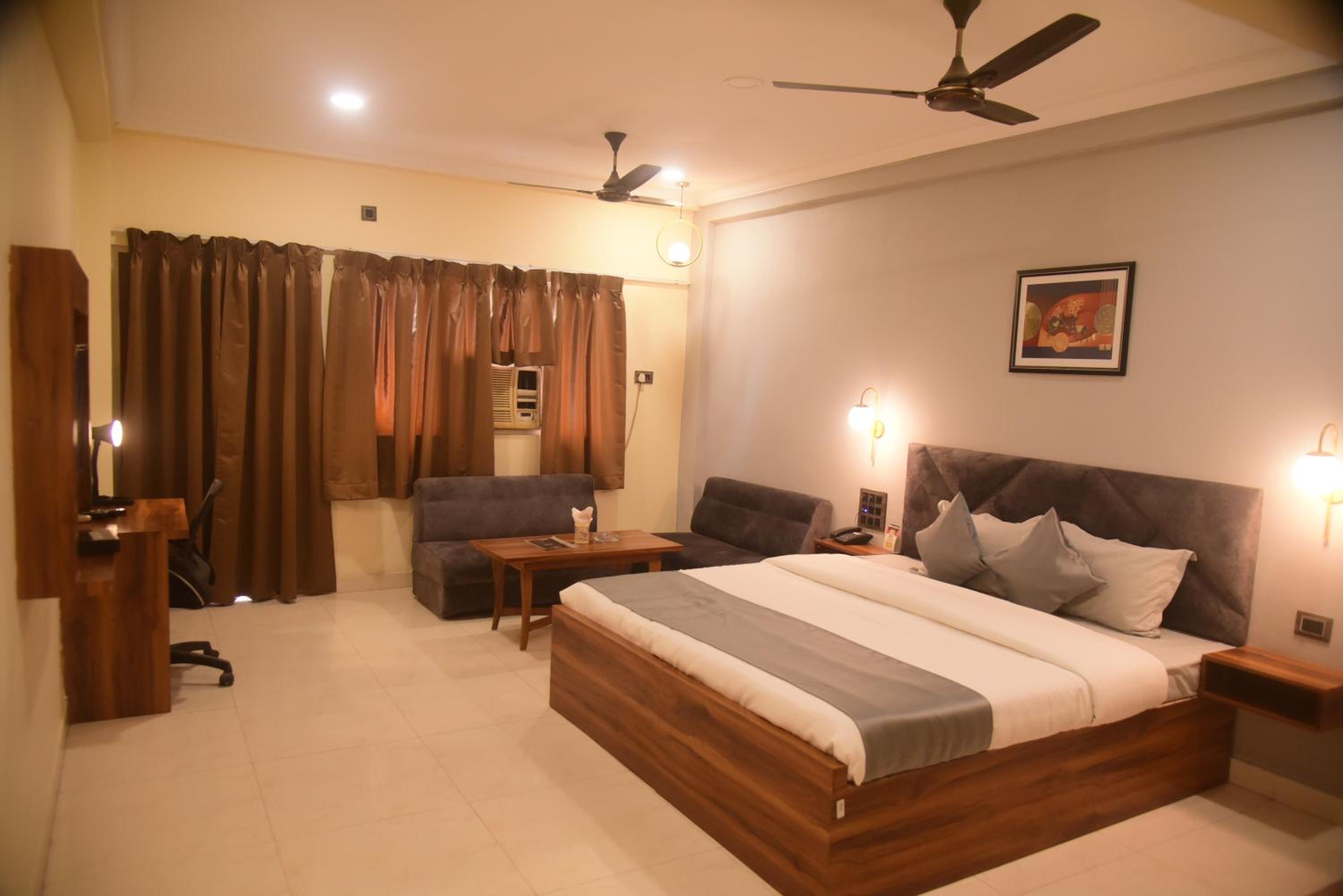 Superior King Room