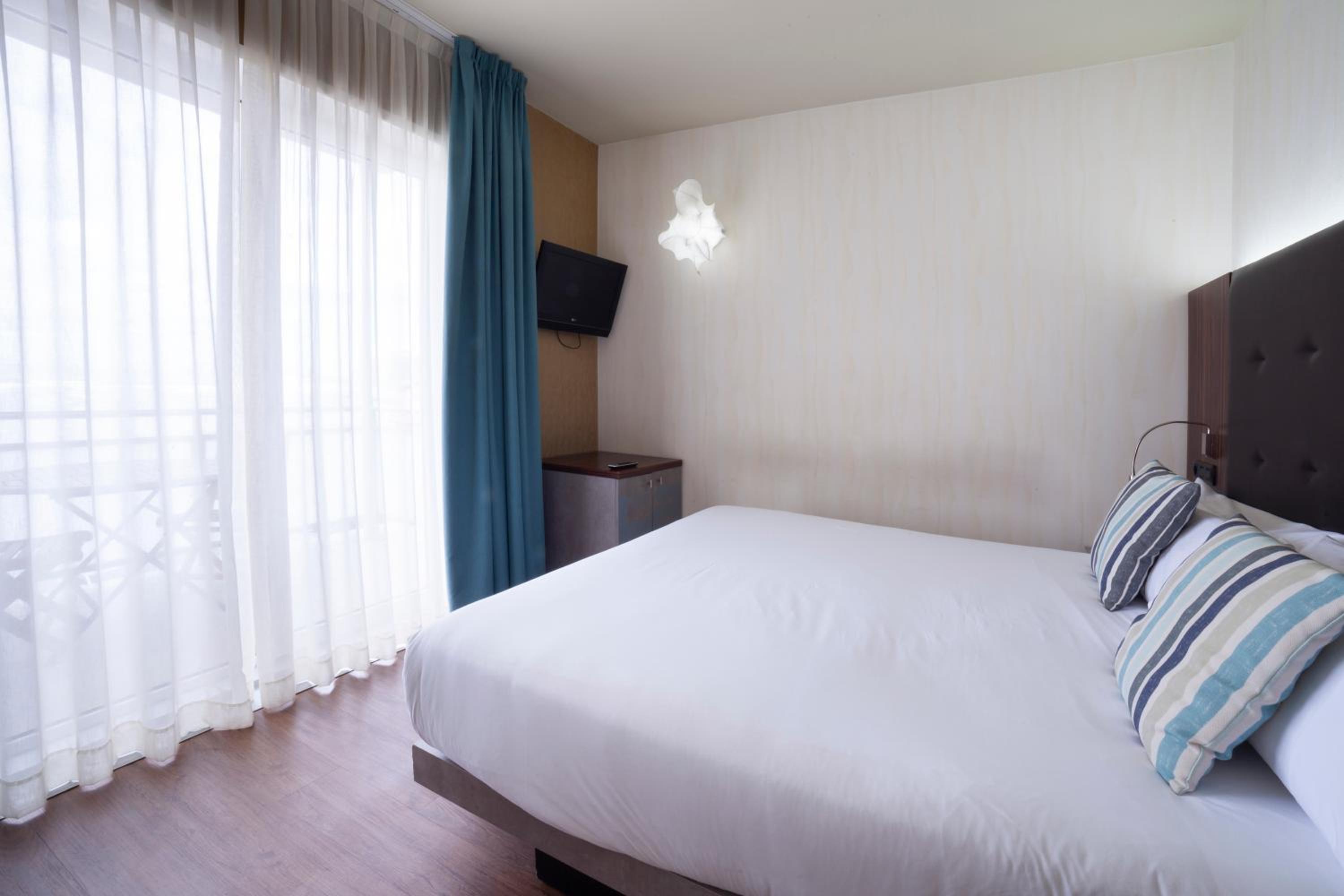 Double Room with Terrace and Sea View   - Photo 1