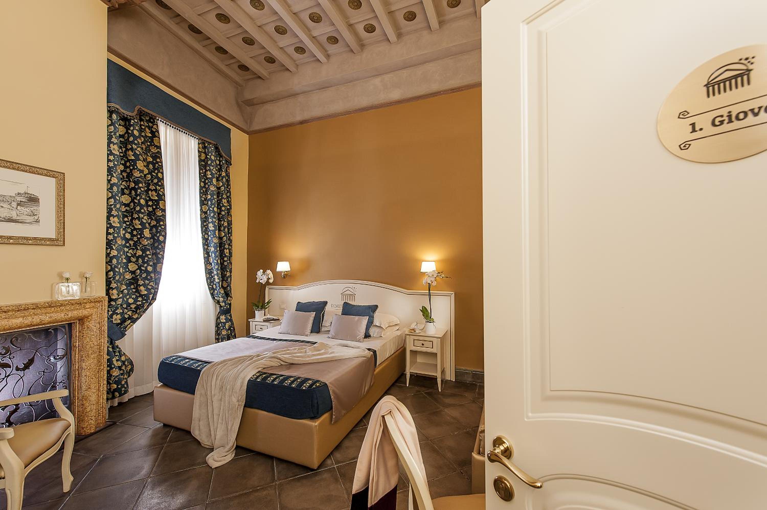 Deluxe Double or Twin Room photo 3