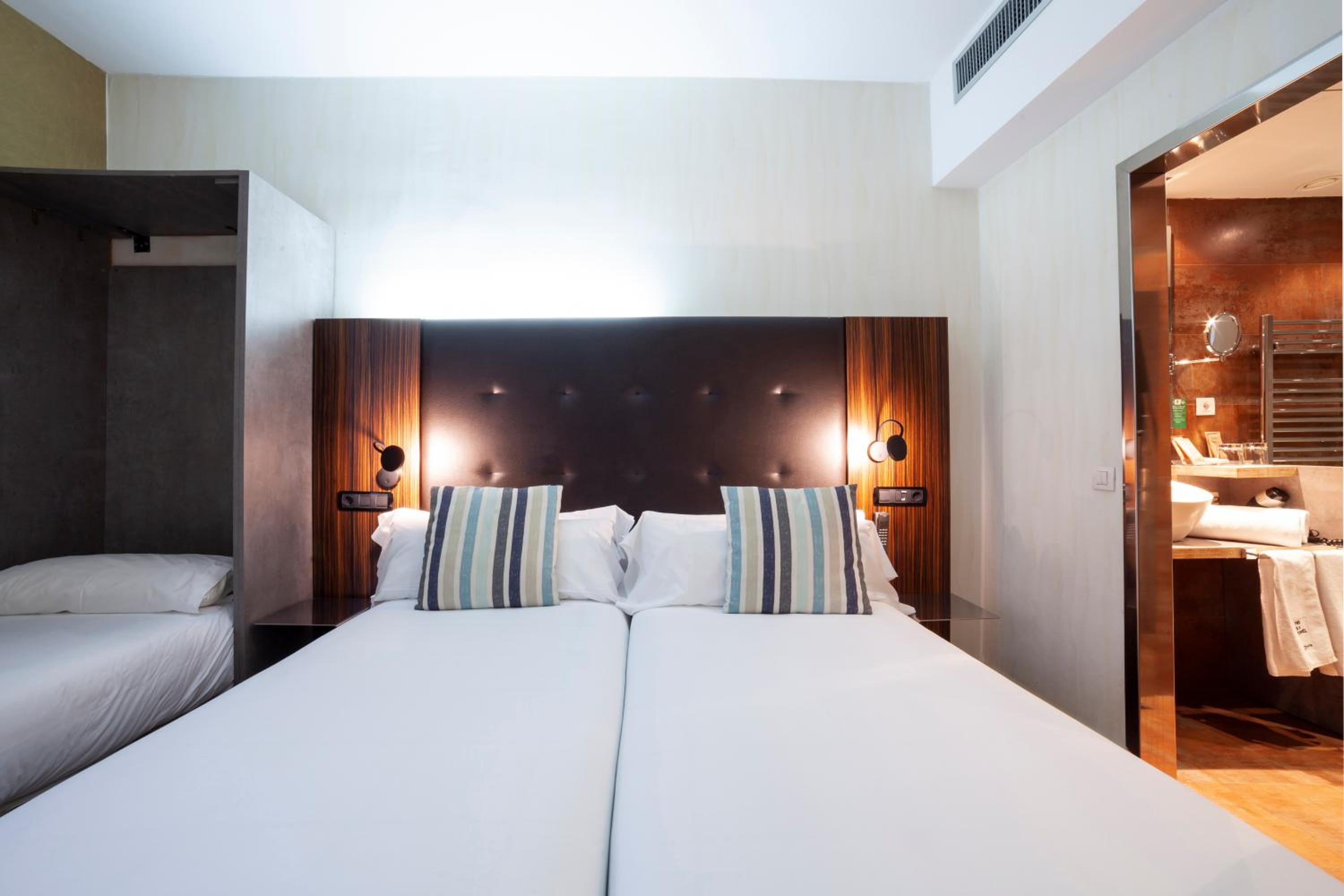 Triple Room - Photo 1