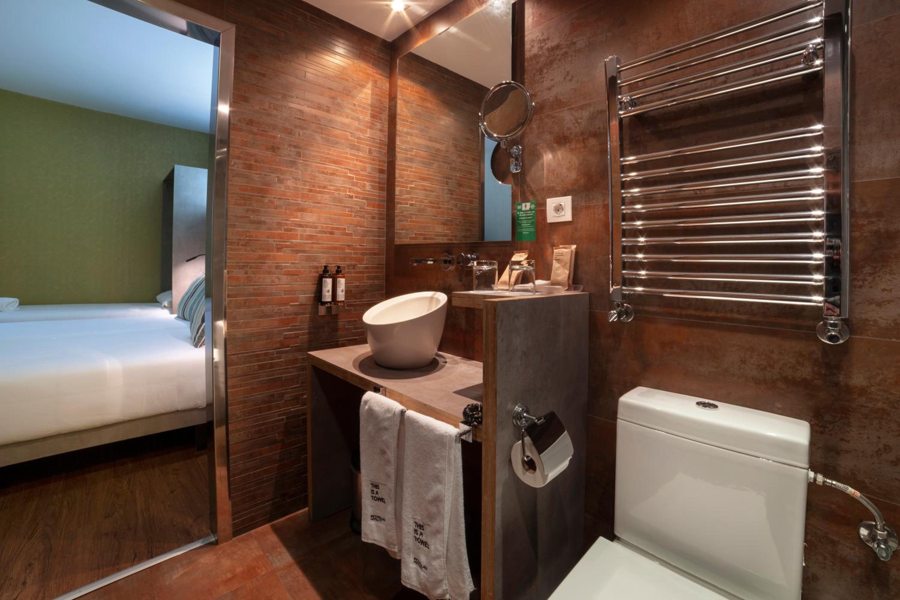 Triple Room - Photo 5