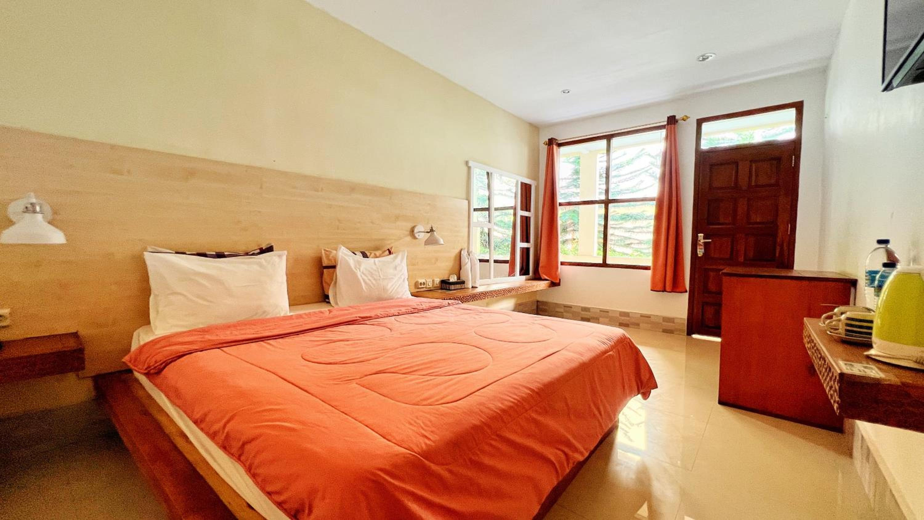 One-Bedroom Suite photo 1