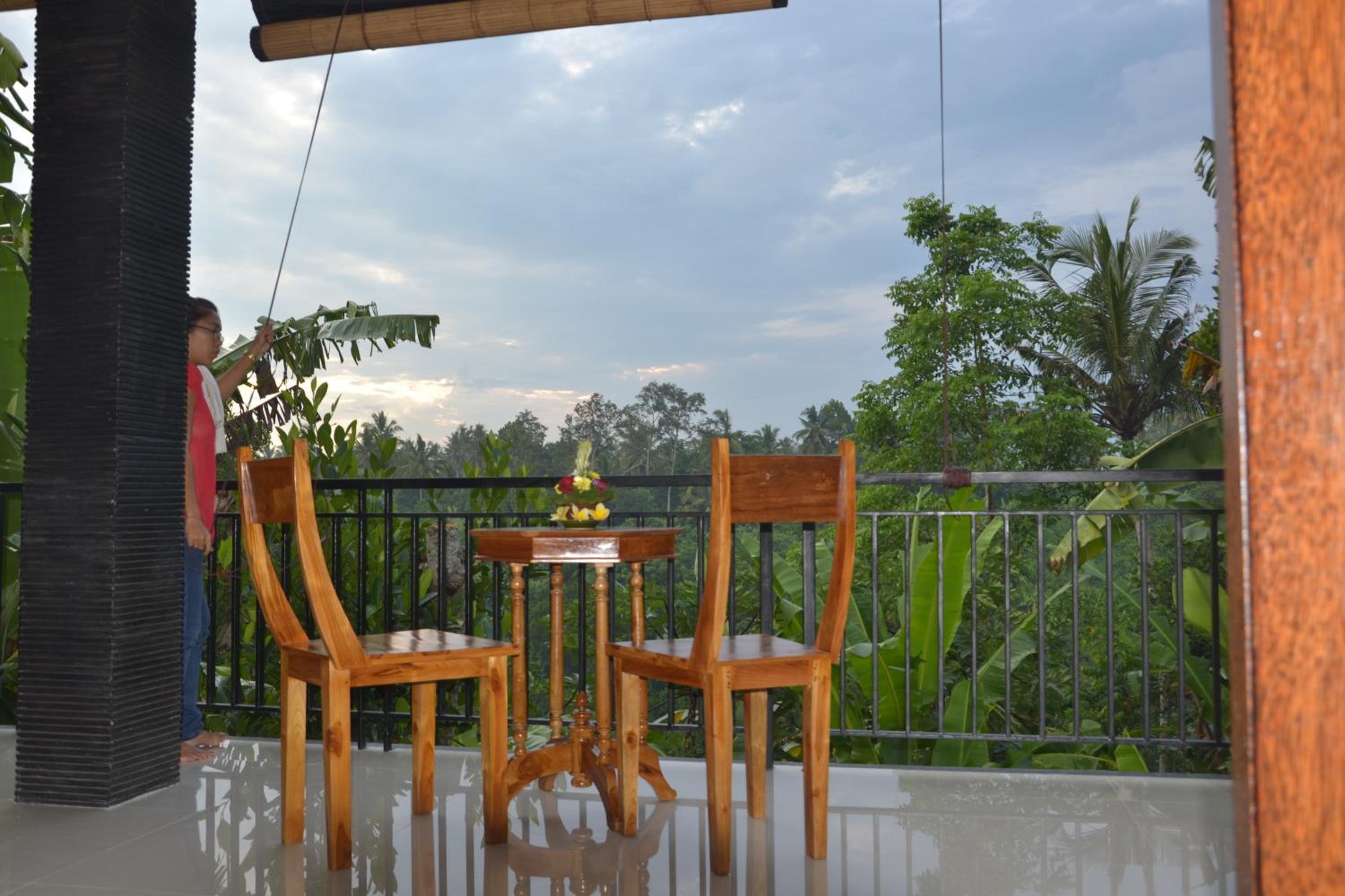 Deluxe Double Room with Balcony - Photo 10
