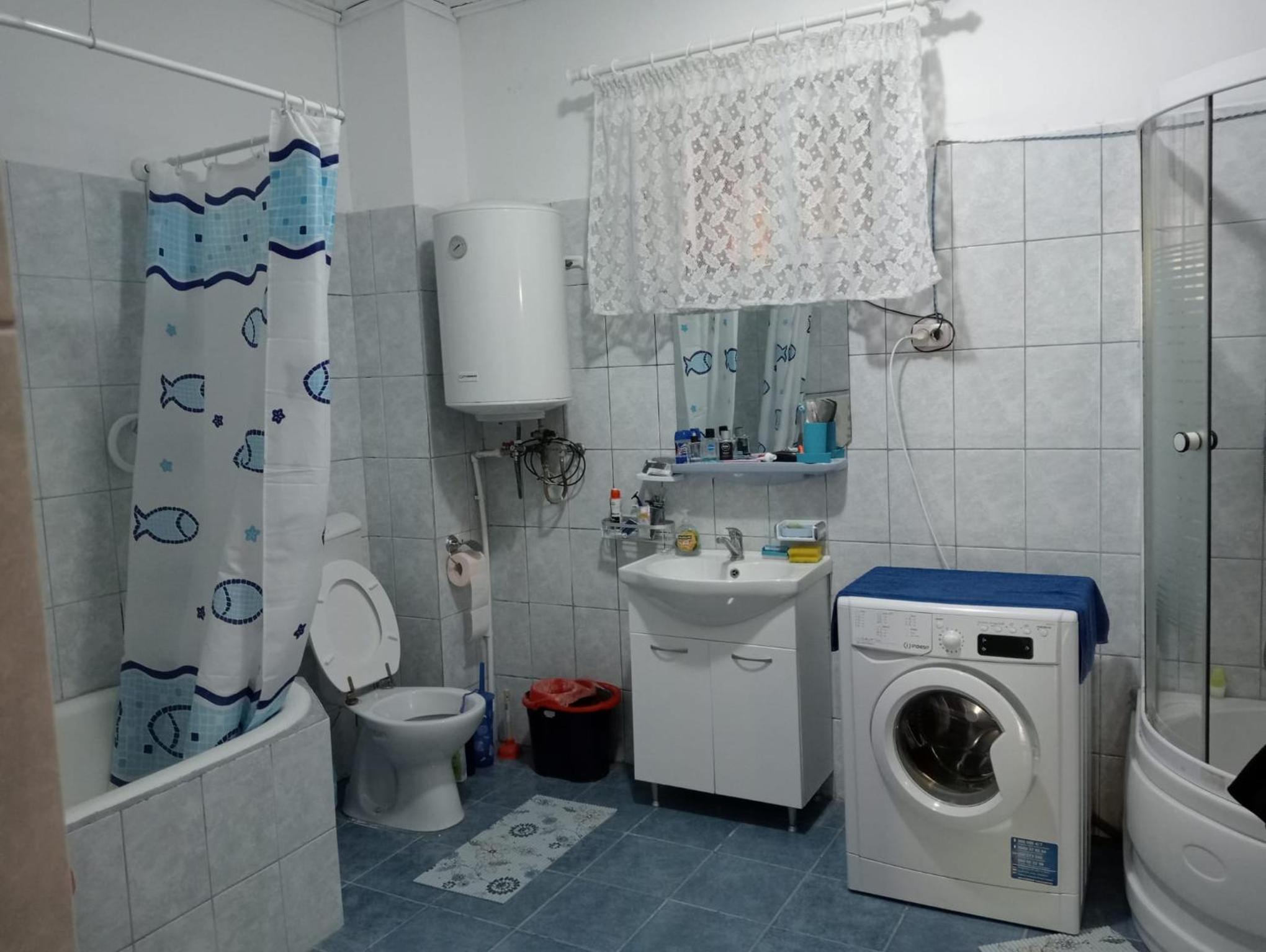 Double Room with Shared Bathroom photo 1