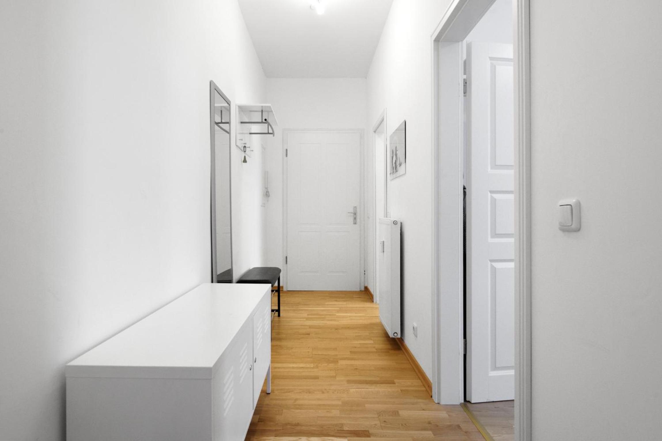 Apartment photo 2